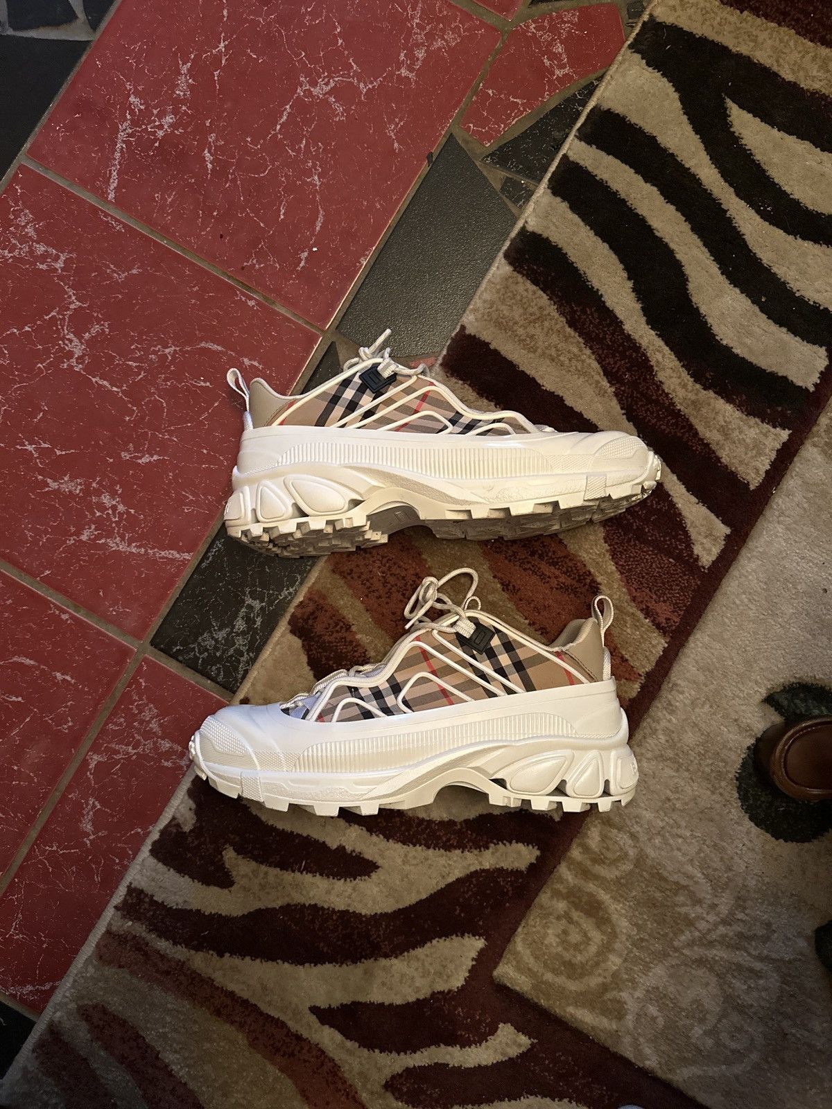 Burberry Burberry ARTHUR M STORY Size US 10 / EU 43 - 2 Thumbnail