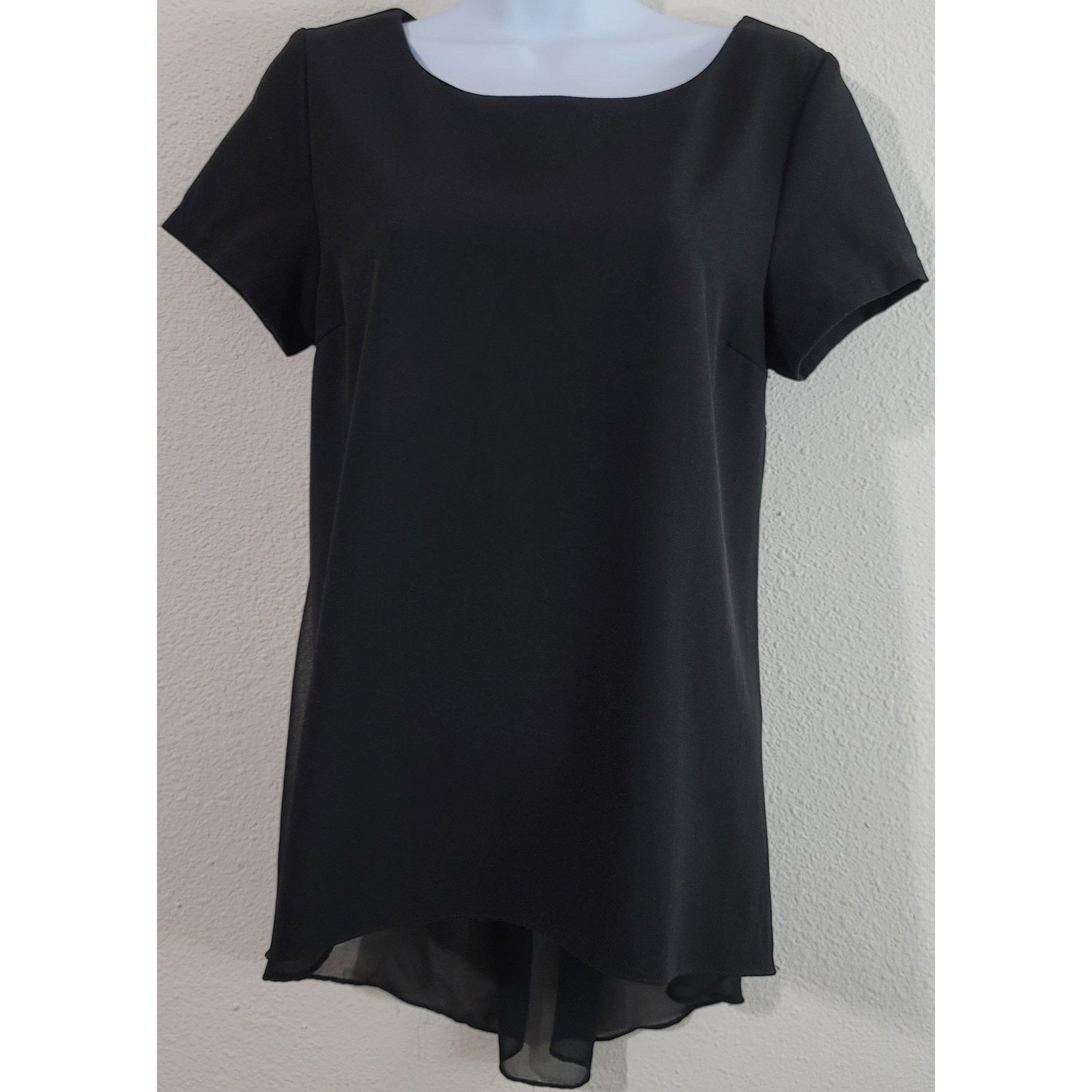Other Umgee Black Hi Low Hem Scoop Neck Top S Sheer Back Keyhole Size S / US 4 / IT 40 - 1 Thumbnail