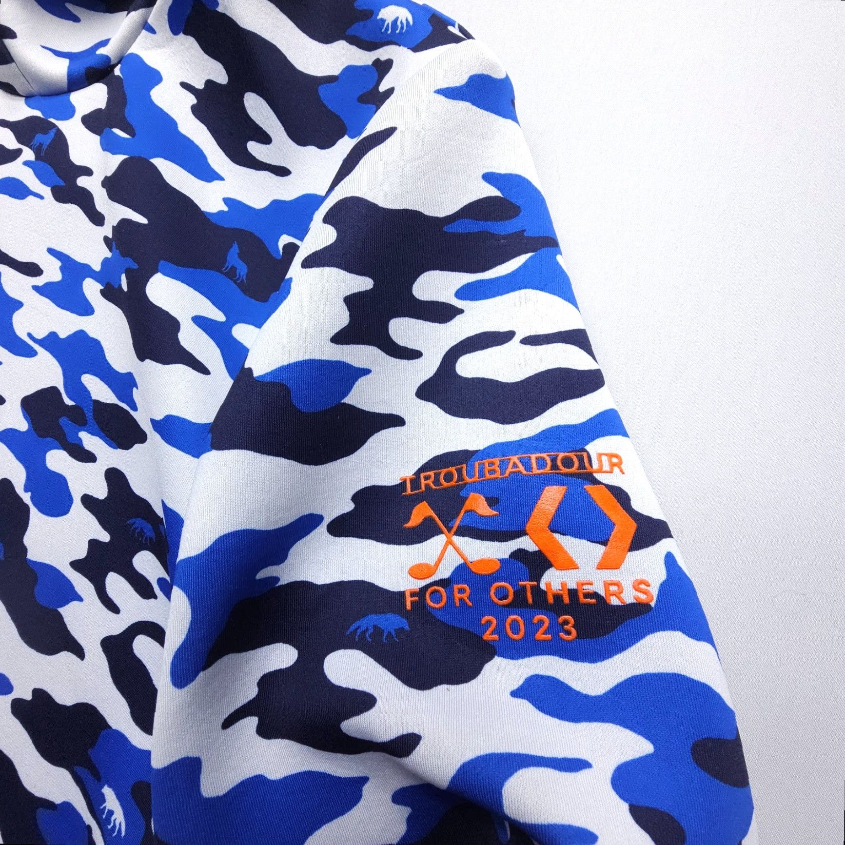 Vintage Greyson Camoscape Chene Hoodie Mens Small Blue Camouflage Wolf Print Performance Golf Shirt Size US S / EU 44-46 / 1 - 4 Thumbnail