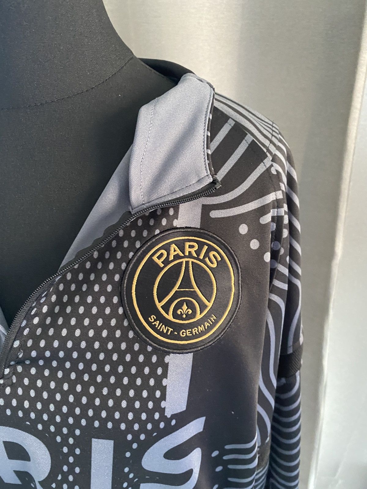 Nike Paris Saint German - Track Top - Grey - Medium Size US M / EU 48-50 / 2 - 3 Thumbnail