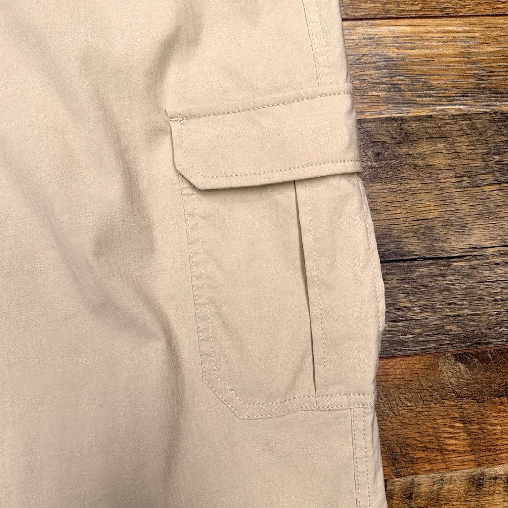 Duluth Trading Company Duluth Trading Company Cargo Pants Womens 18x31 Khaki High Rise Stretch Nylon Outdoor Size 40" / US 18 - 6 Thumbnail