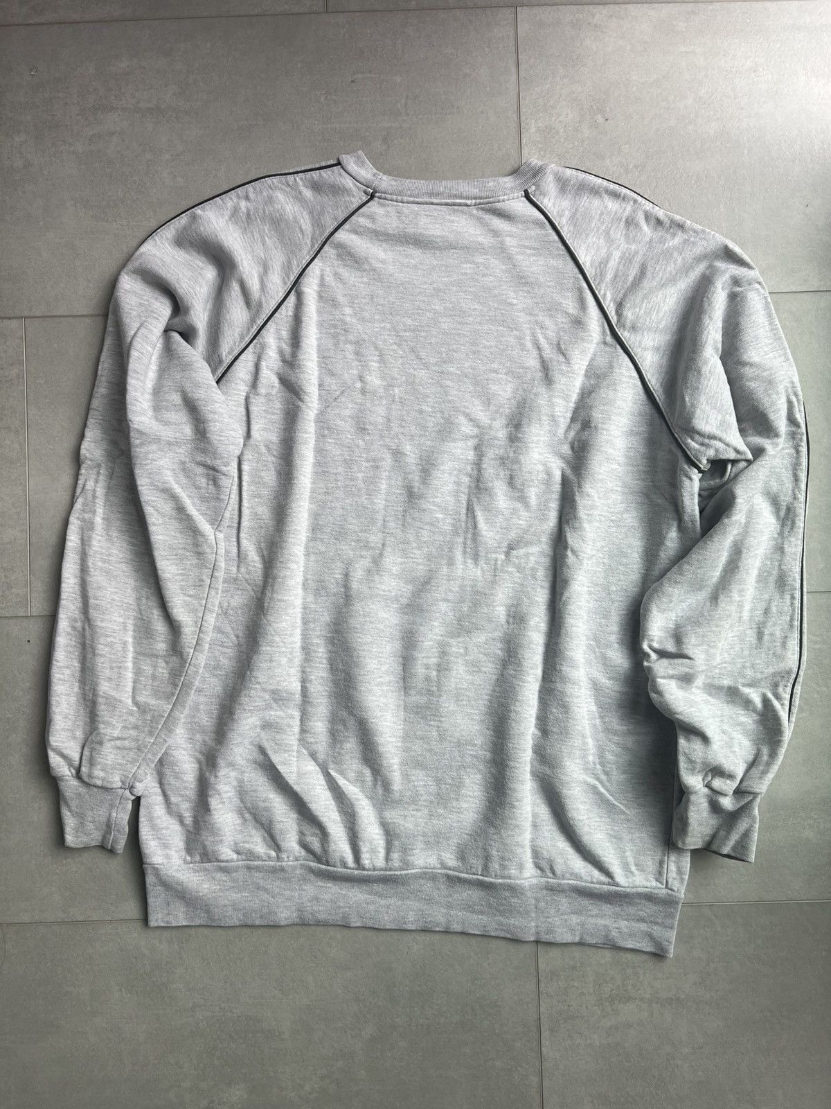 Supreme Vintage 90s/00s Supreme Script Logo Crewneck - piping Size US L / EU 52-54 / 3 - 2 Thumbnail
