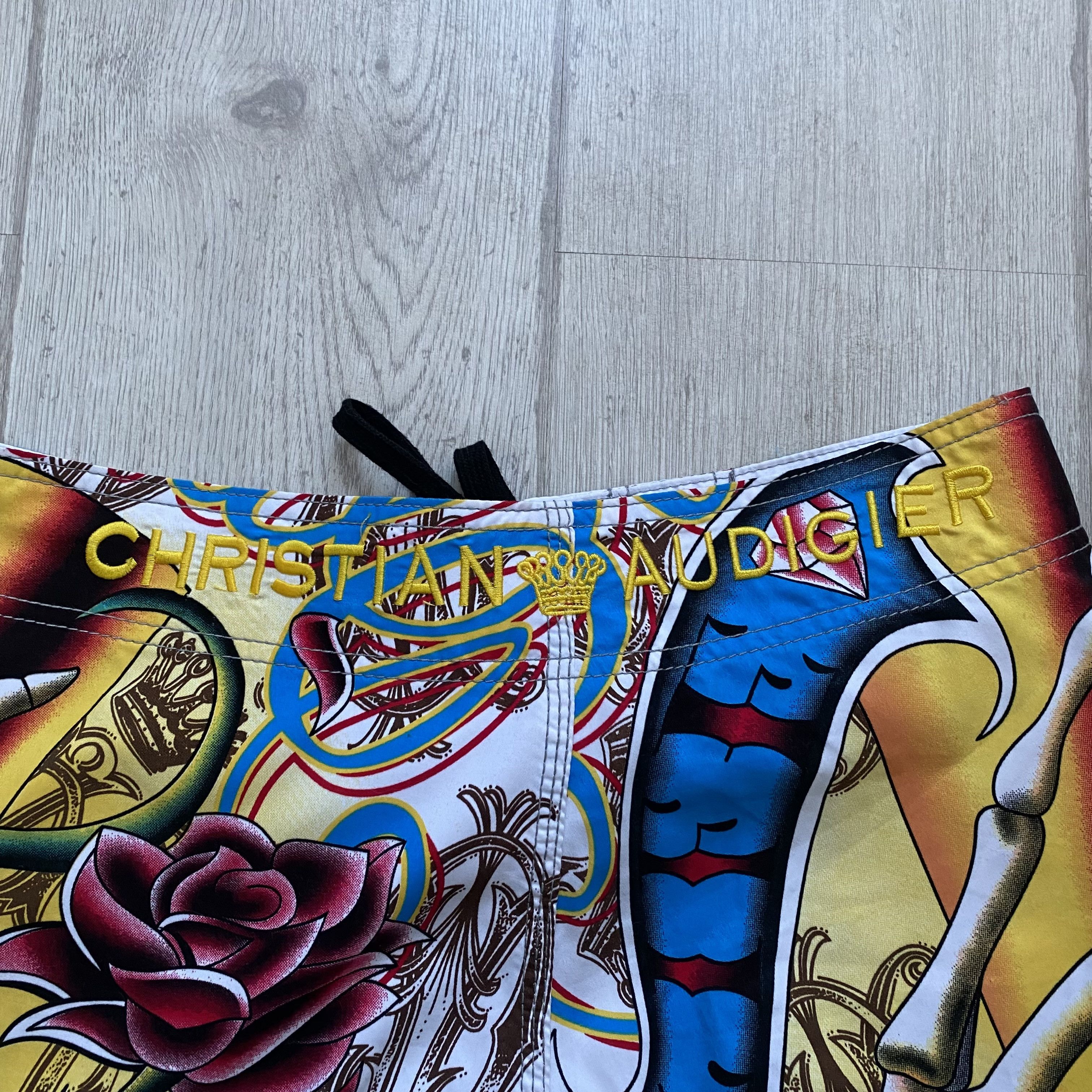 Christian Audigier Vintage Y2K Christian Audigier Ed Hardy Shorts Love Kills Size US 30 / EU 46 - 5 Thumbnail
