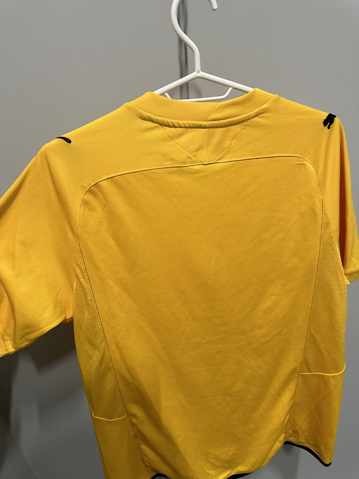 Puma Vintage Y2K Puma A.E.K Soccer jersey Block Core 2000s Size US M / EU 48-50 / 2 - 12 Thumbnail