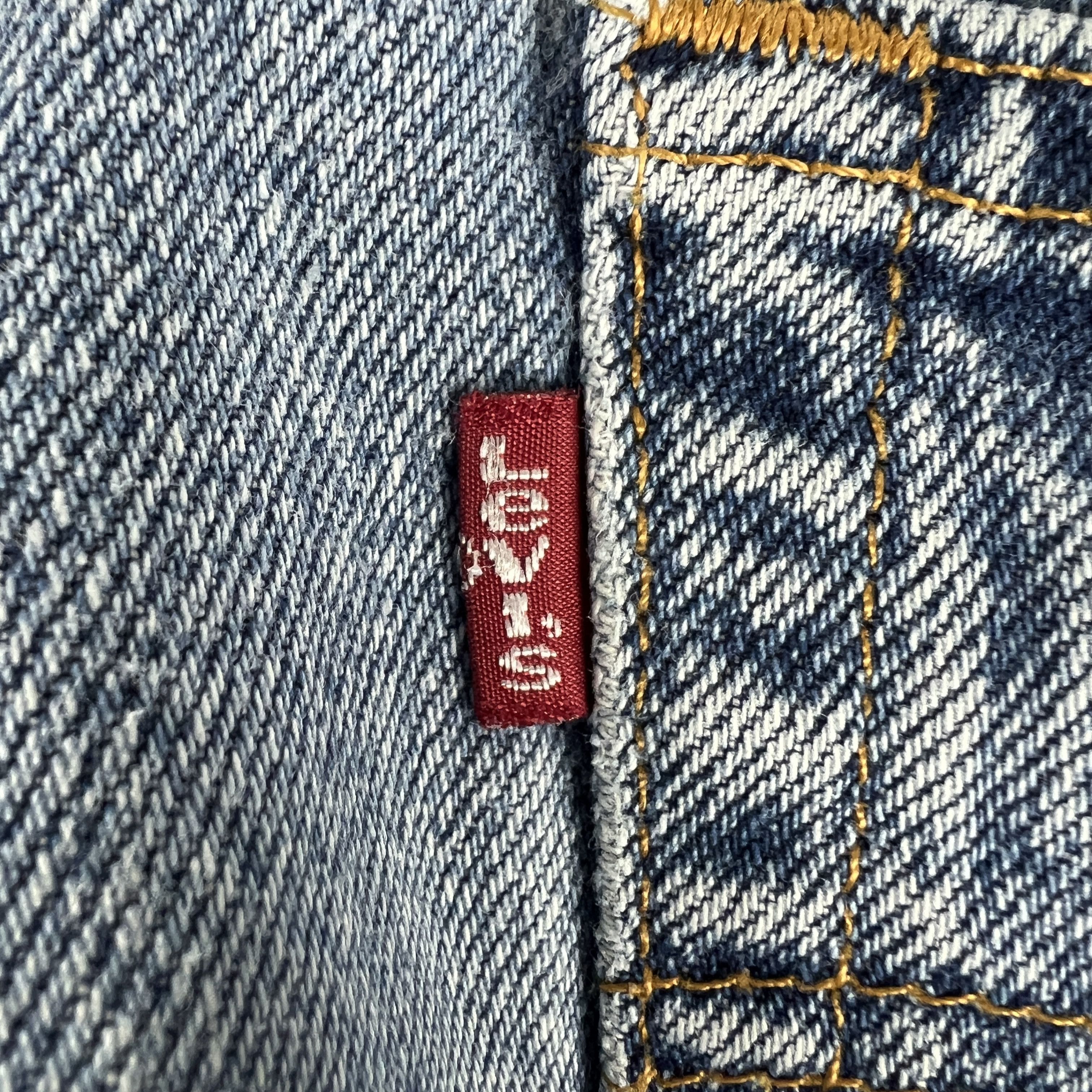 VTG Levi's Jeans 505 Straight Blue Faded Distressed Denim