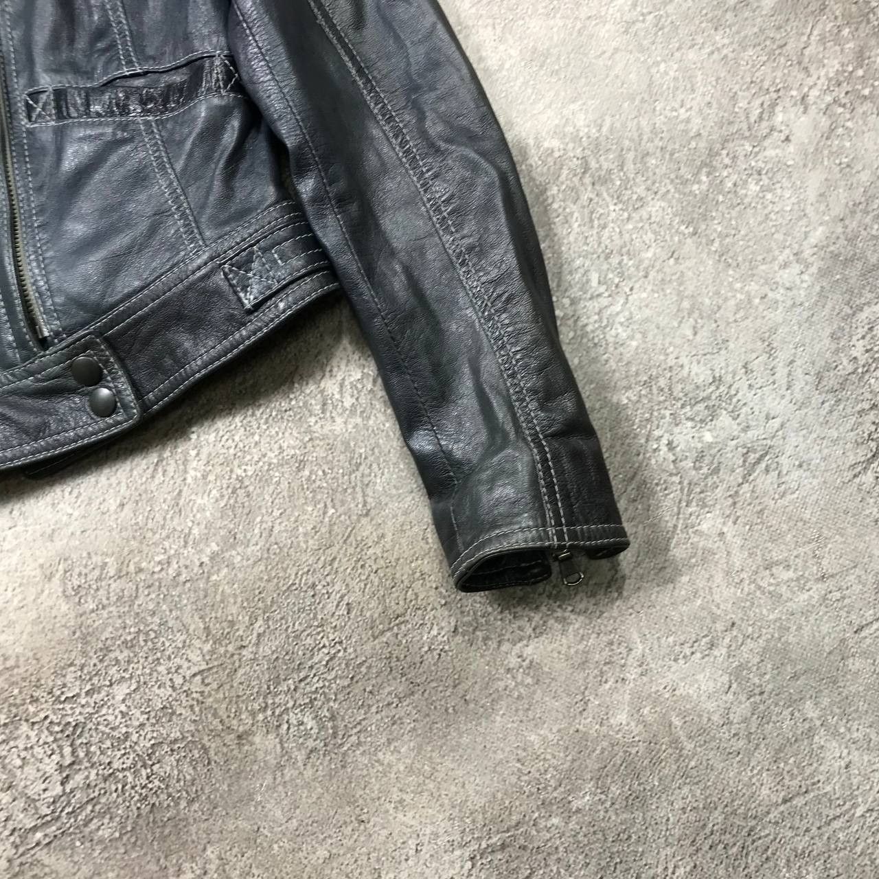Vintage Vintage 90s Faded Black Leather Jacket Streetwear Graphic M Size M / US 6-8 / IT 42-44 - 4 Thumbnail