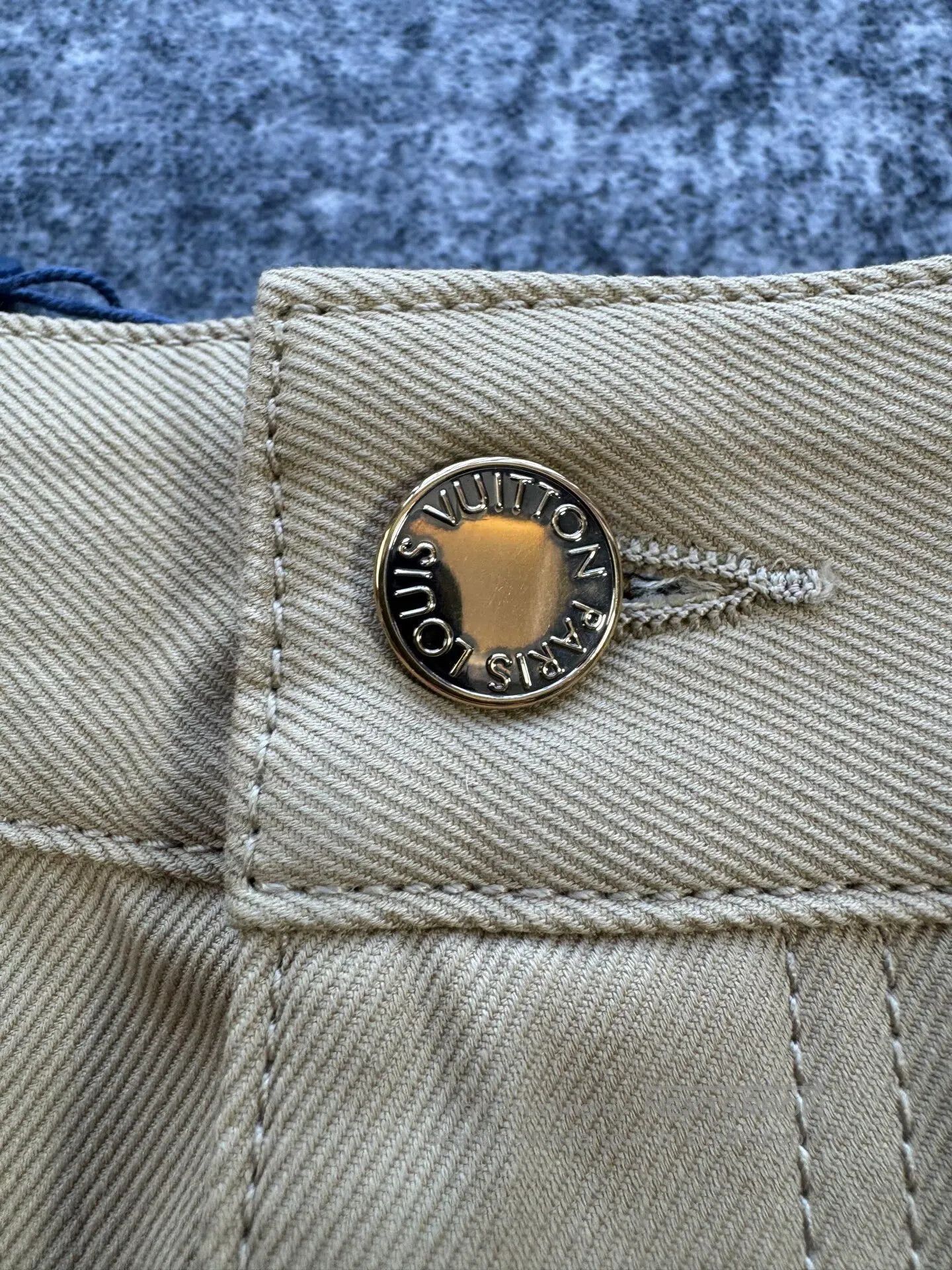 Louis Vuitton Louis Vuitton New Arrival Khaki Leather Patch Shorts| Size 39" - 5 Thumbnail