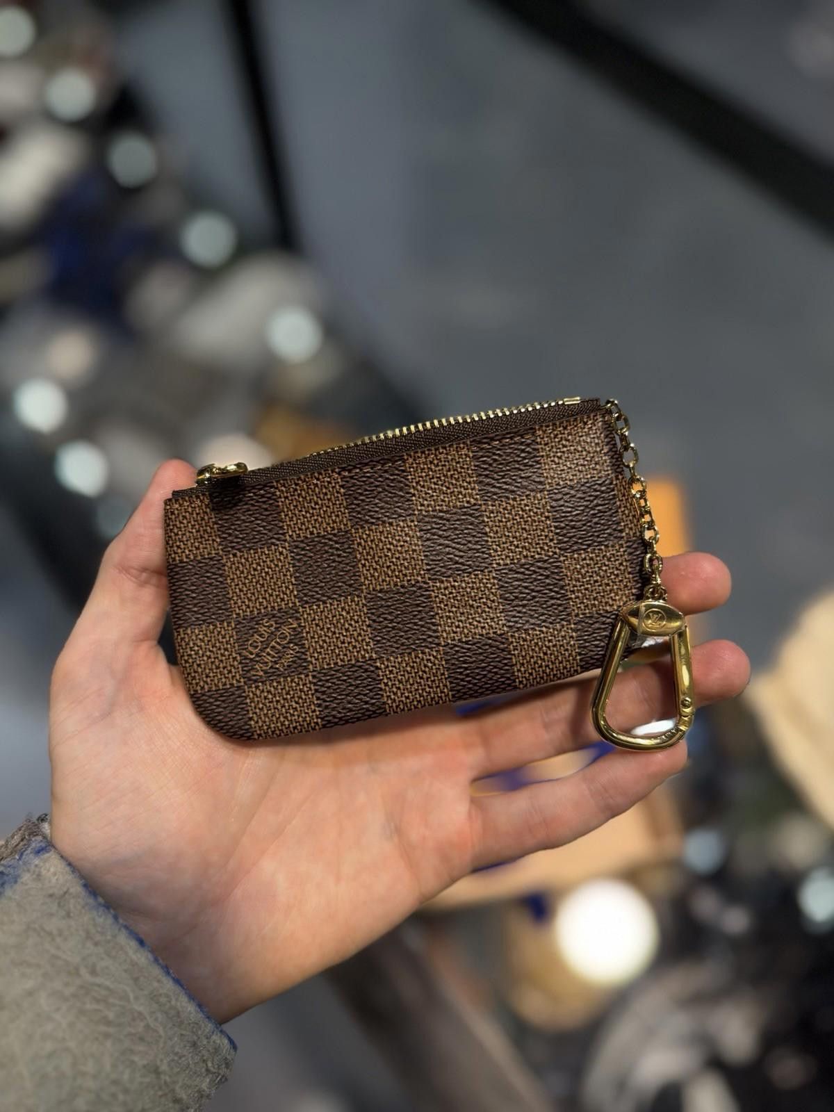 Louis Vuitton Authentic Louis Vuitton Monogram Coin Purse Key Case Real Size ONE SIZE - 6 Thumbnail