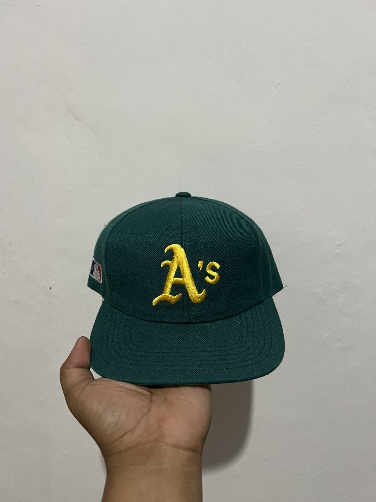 Oakland athletic side logo hat