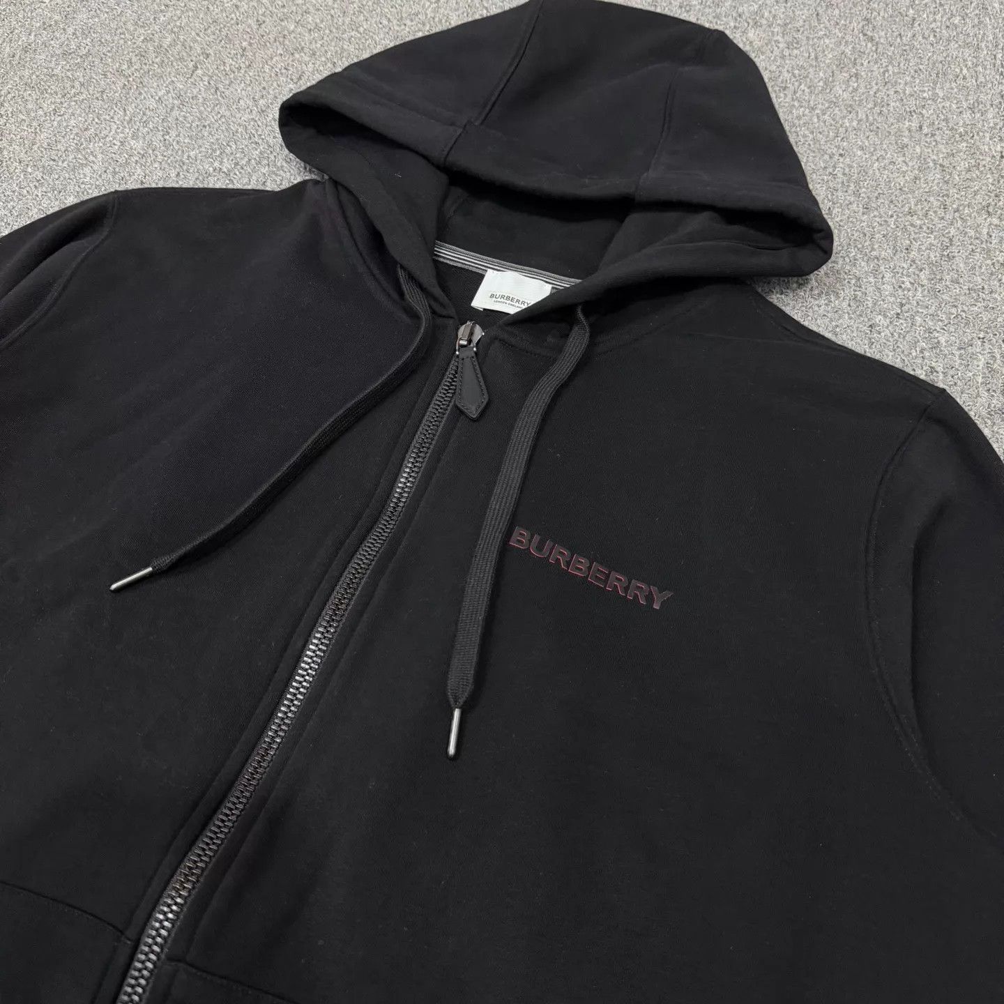 Burberry Burberry Black Chest Logo Zip Jacket L 99 New Size US L / EU 52-54 / 3 - 3 Thumbnail