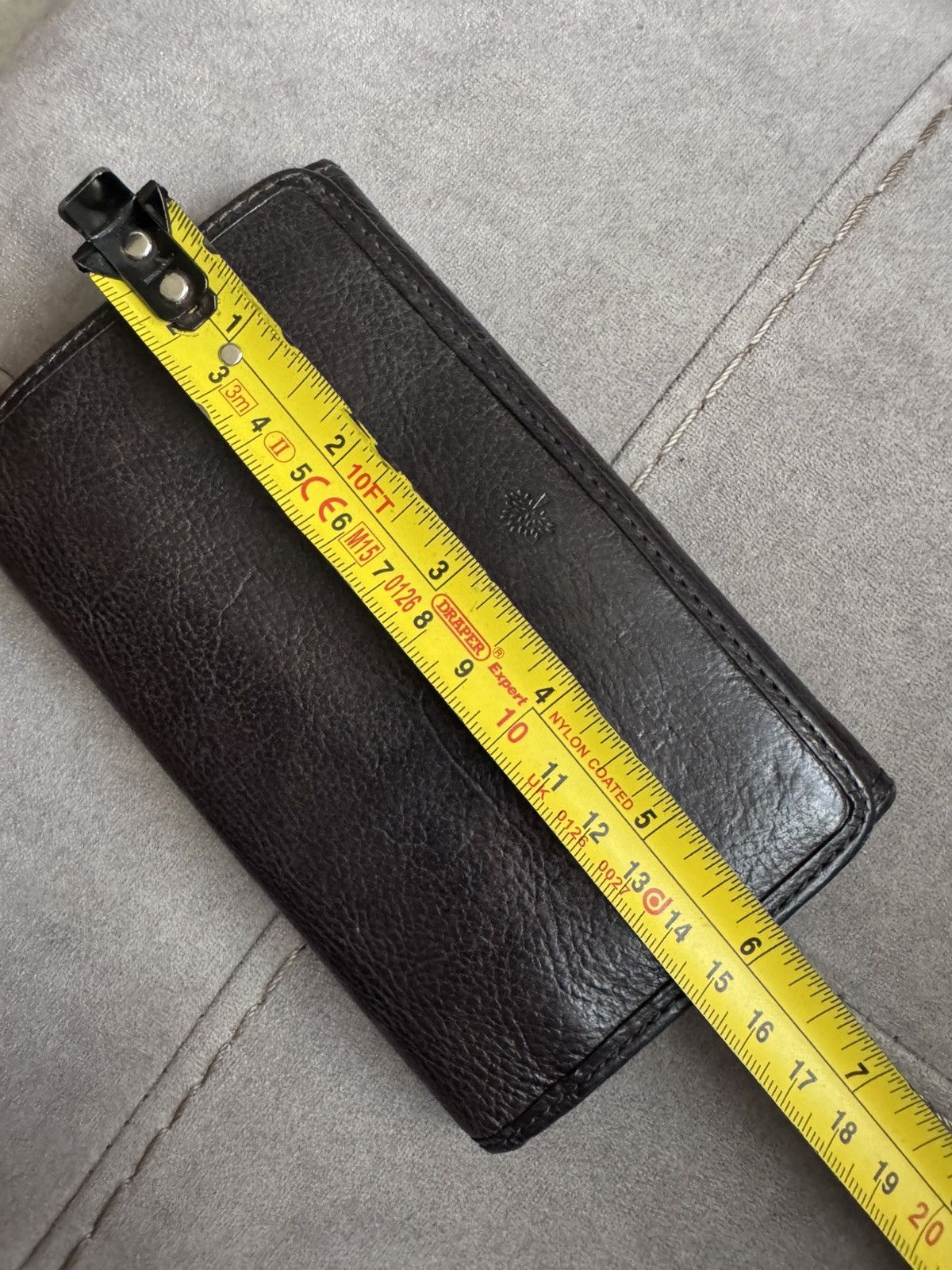 Mulberry MULBERRY ladies wallet purse sizes in photos by tape measure Size ONE SIZE - 13 Thumbnail