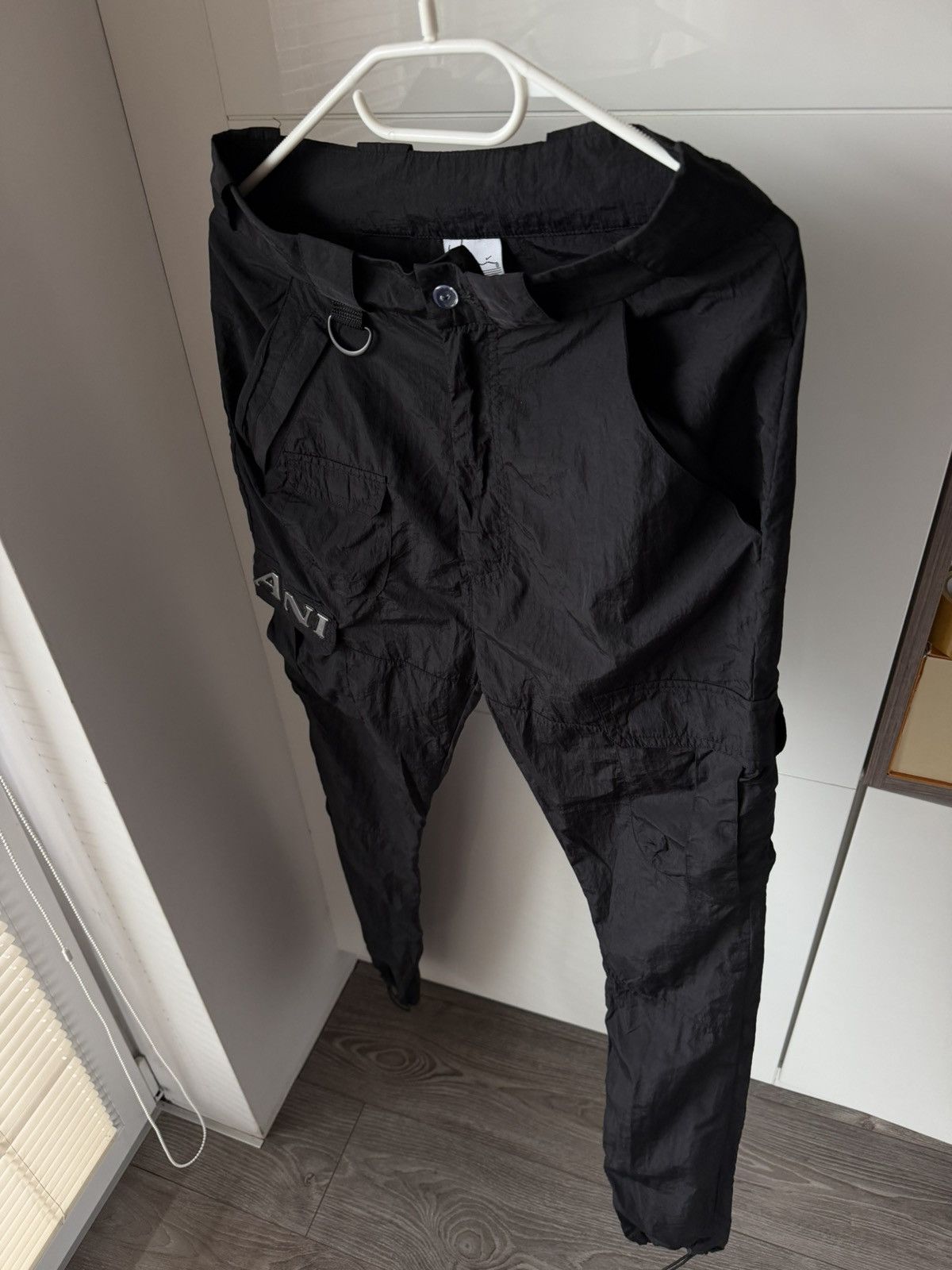 Karl Kani Karl Kani Embroidered Logo Nylon Rap Black Unisex Joggers Size US 30 / EU 46 - 8 Thumbnail