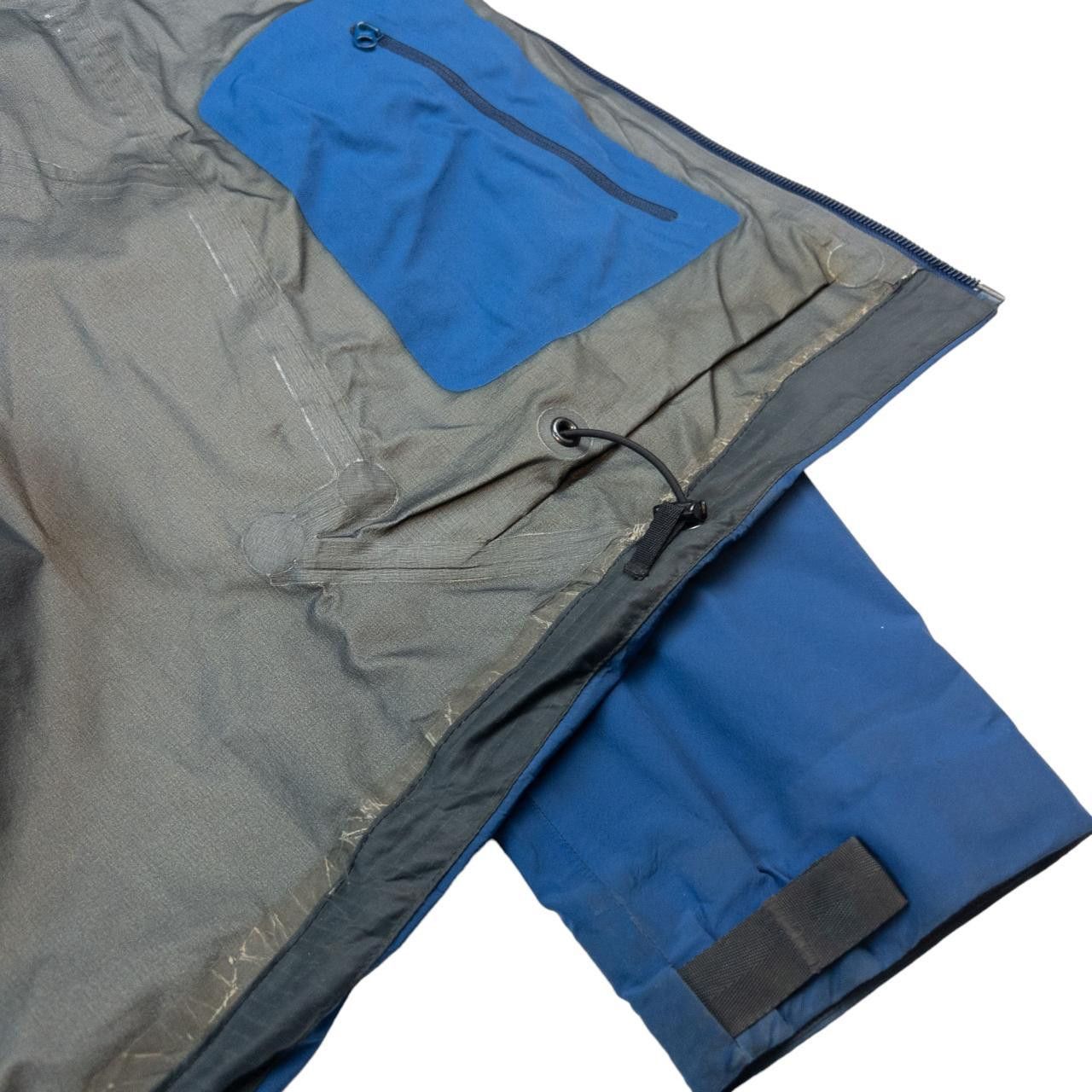 Veilance Vintage Arcteryx Veilance Zip Up Goretex Jacket Size L Size US L / EU 52-54 / 3 - 5 Thumbnail