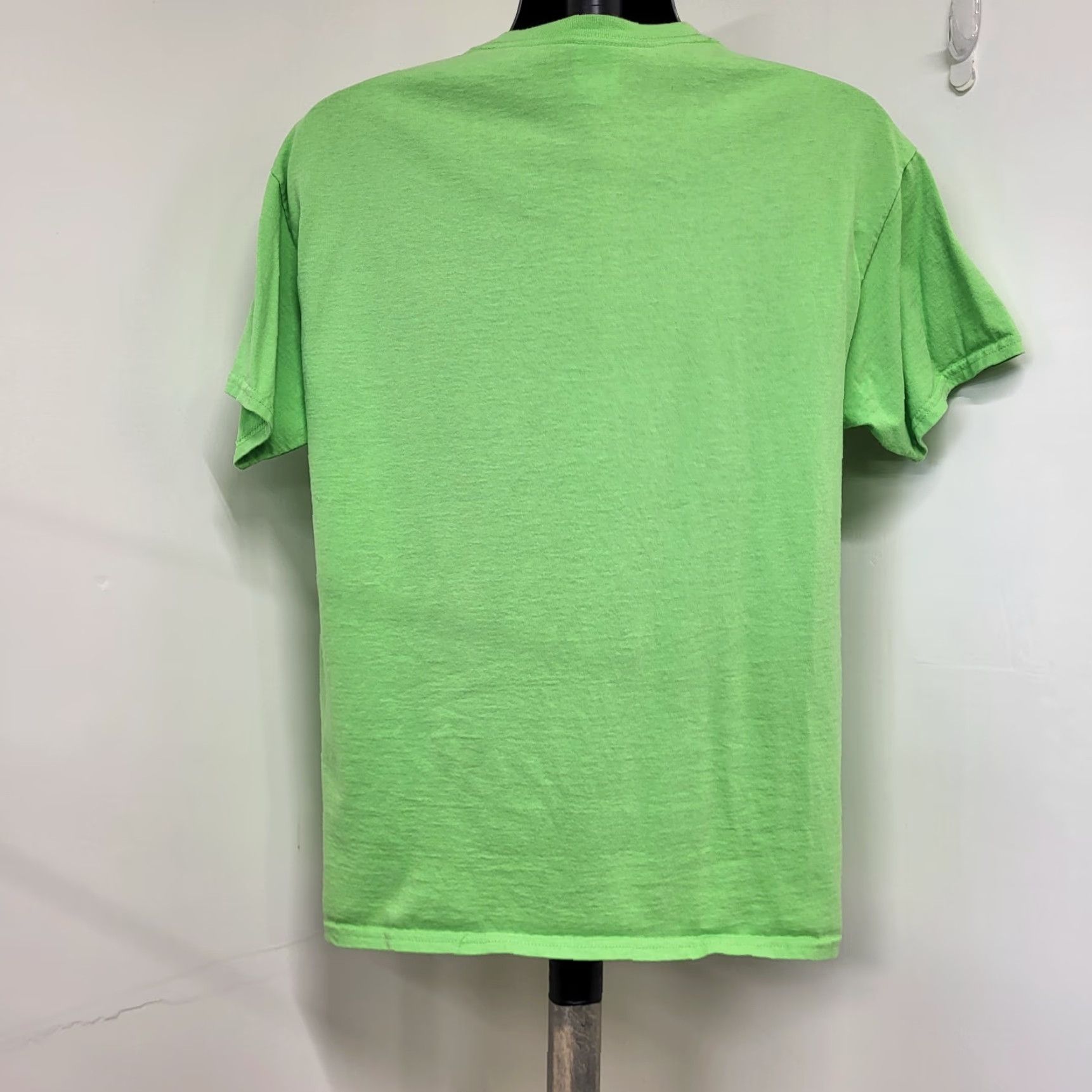 Gildan Wiederkehr Village Weinfest TShirt Unisex Graphic 50 Years 1964-2013 Green Shirt Adult L Neon Green Logo 1960s-2010s Mens Womens Size US L / EU 52-54 / 3 - 3 Thumbnail