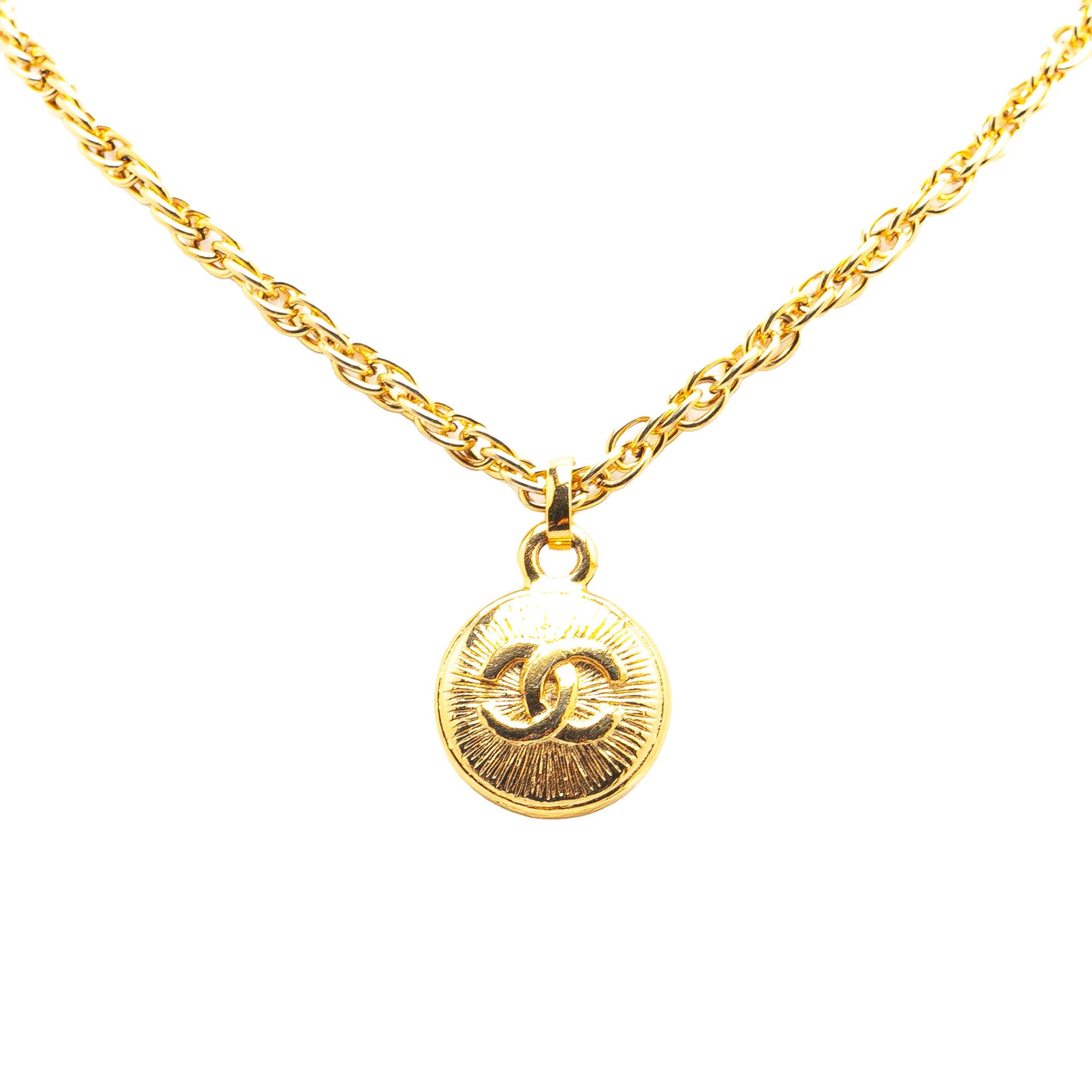 Chanel Chanel Gold Plated CC Round Pendant Necklace Size ONE SIZE - 1 Thumbnail