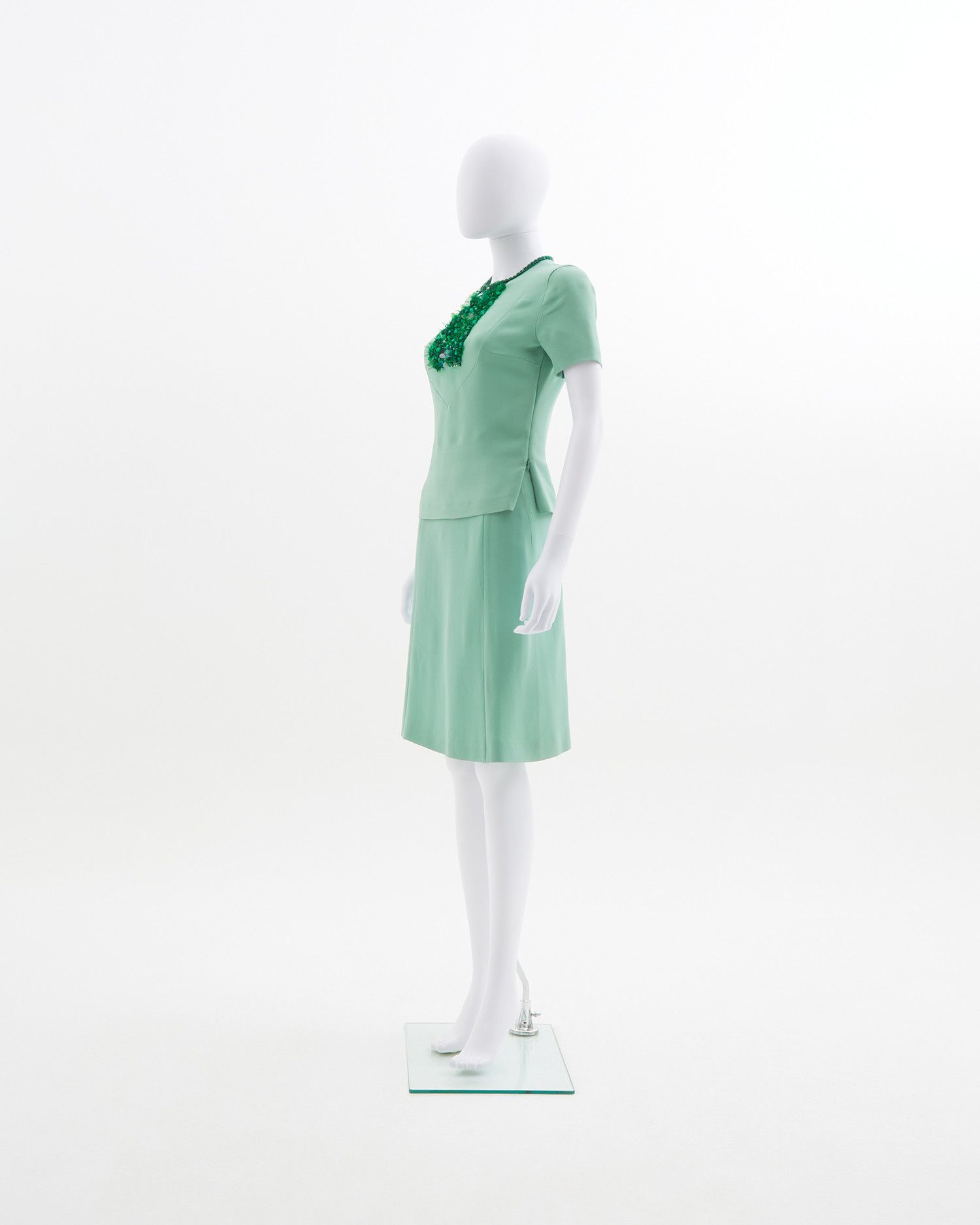 Miu Miu S/S 2004 Mint beaded embellished top & pencil skirt set Size M / US 6-8 / IT 42-44 - 3 Thumbnail