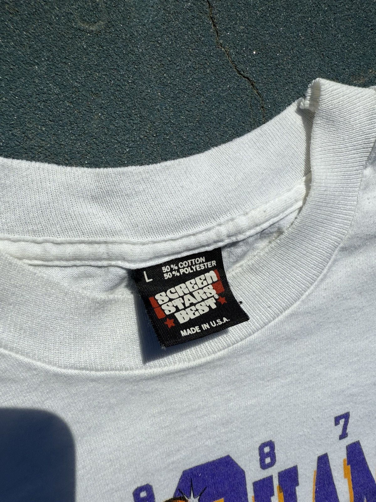 Vintage Vintage 1987 Los Angeles Lakers World Champions Tshirt. Size US L / EU 52-54 / 3 - 4 Thumbnail
