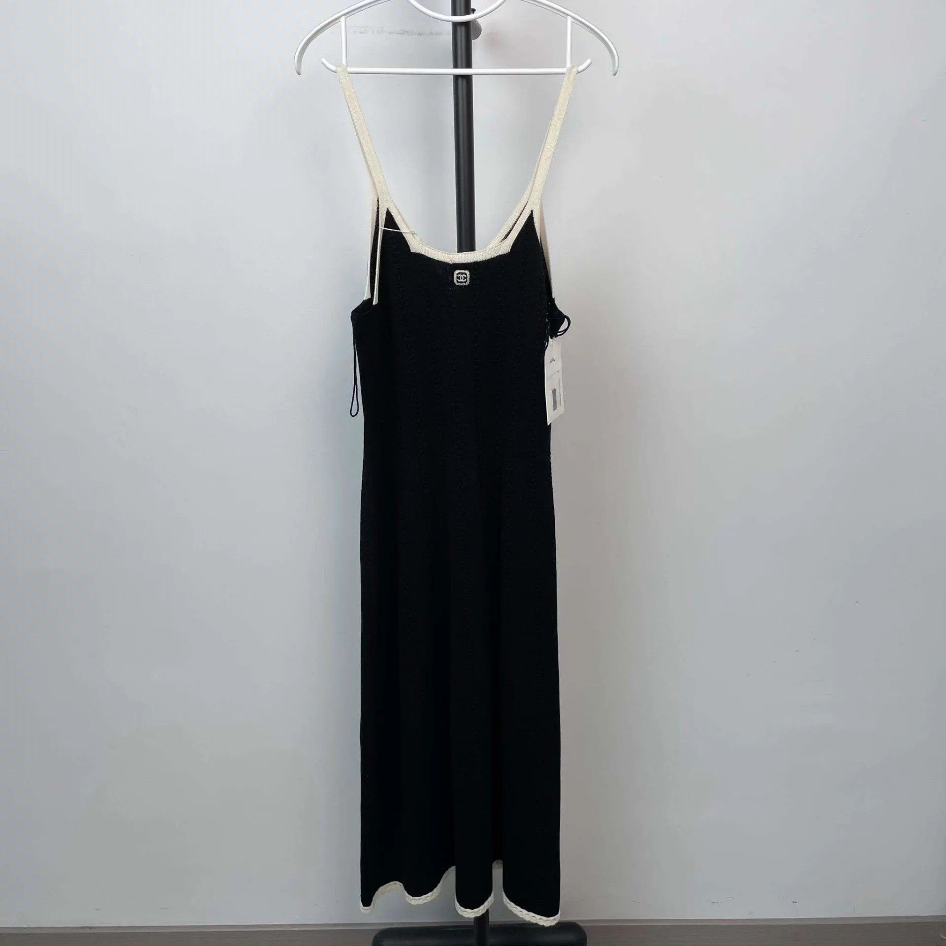 Chanel Chanel Camisole Knit Dress Black 38 Size S / US 4 / IT 40 - 1 Thumbnail