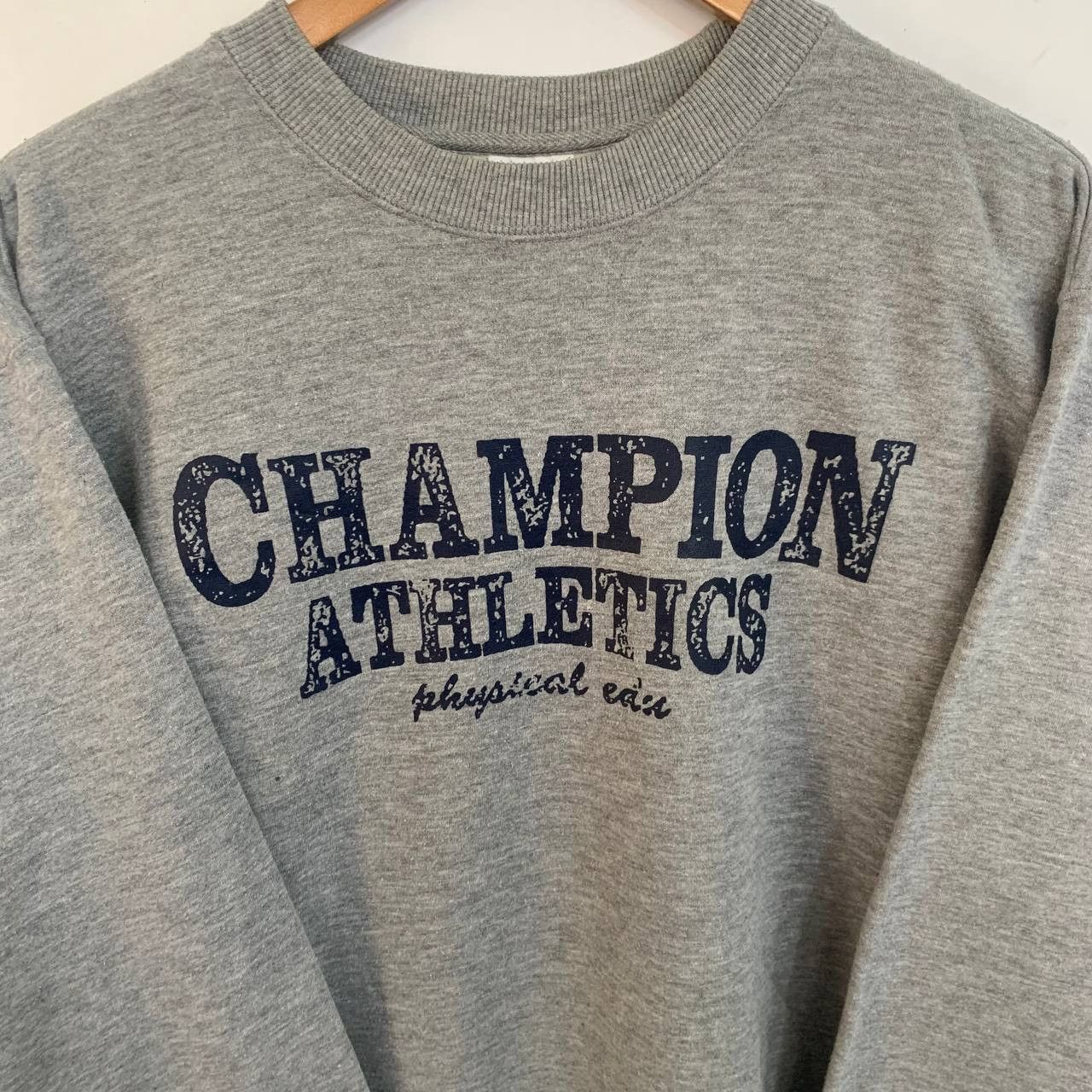 Champion Vintage Champion Big logo Sweatshirt Large Spell out Size US L / EU 52-54 / 3 - 4 Thumbnail