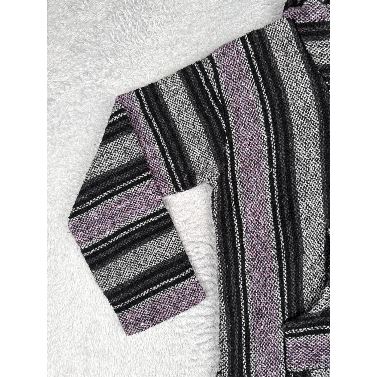 KangaROOS Baja Hoodie Mens Medium Gray Pink Striped Kangaroo Pocket Drug Rug Poncho Size US M / EU 48-50 / 2 - 3 Thumbnail