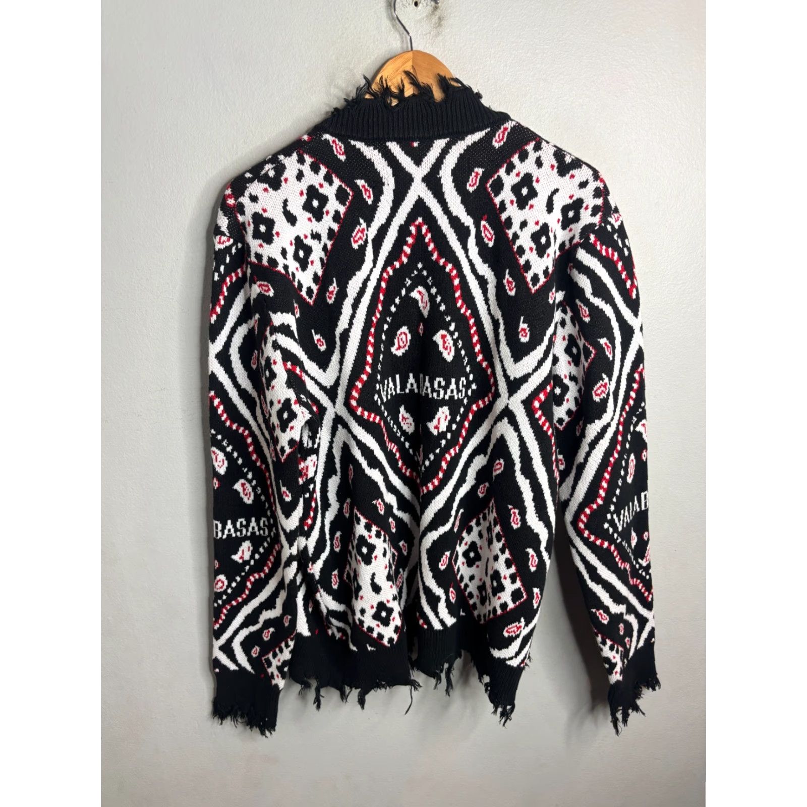 Vintage Valabasas Cardigan M Mens The Pledge Black Distressed Bandana Print Knit Geometric Crew Neck Long Sleeve Cashmere Cotton V-Neck City Streetwear Casual Size US M / EU 48-50 / 2 - 6 Thumbnail