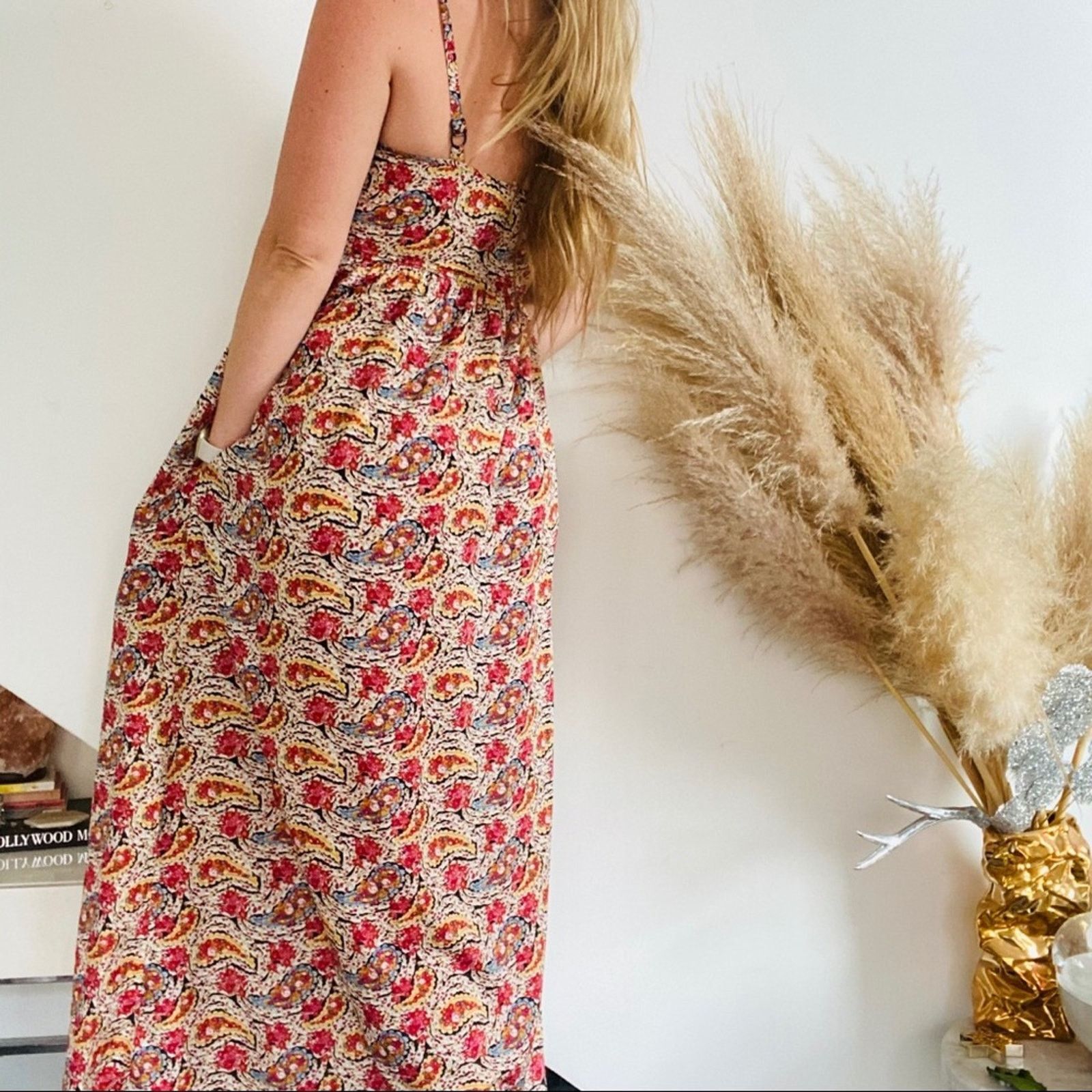 Forever 21 FOREVER Red Cream Floral Leather Wrap Tank Top Maxi Dress Size M / US 6-8 / IT 42-44 - 2 Thumbnail