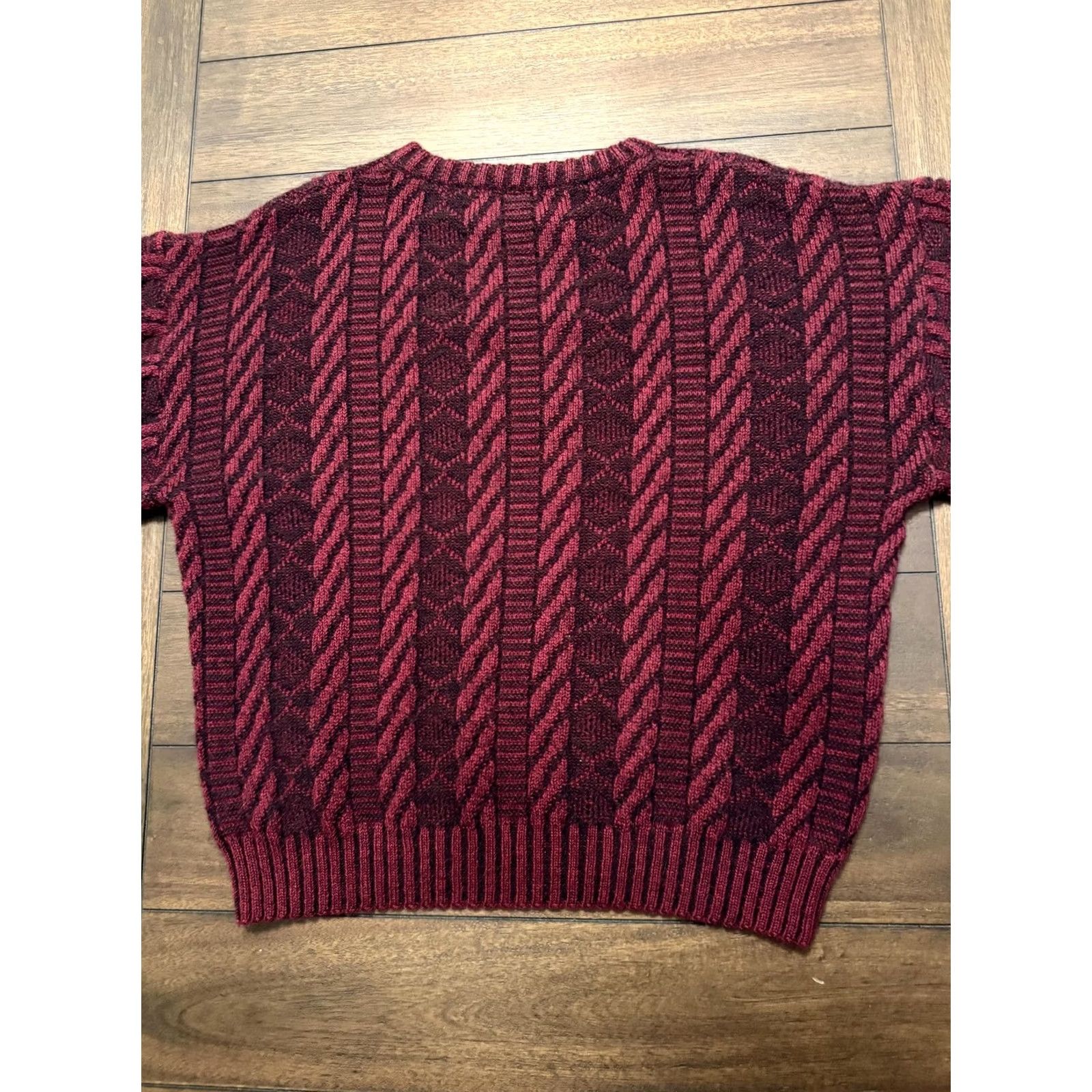 Vintage VINTAGE Limited-Editions by Expressions Sweater Womens Large Red Cable Knit 80s Italy Pullover Crew Neck Wool Acrylic Knit Measurements Size L / US 10 / IT 46 - 4 Thumbnail