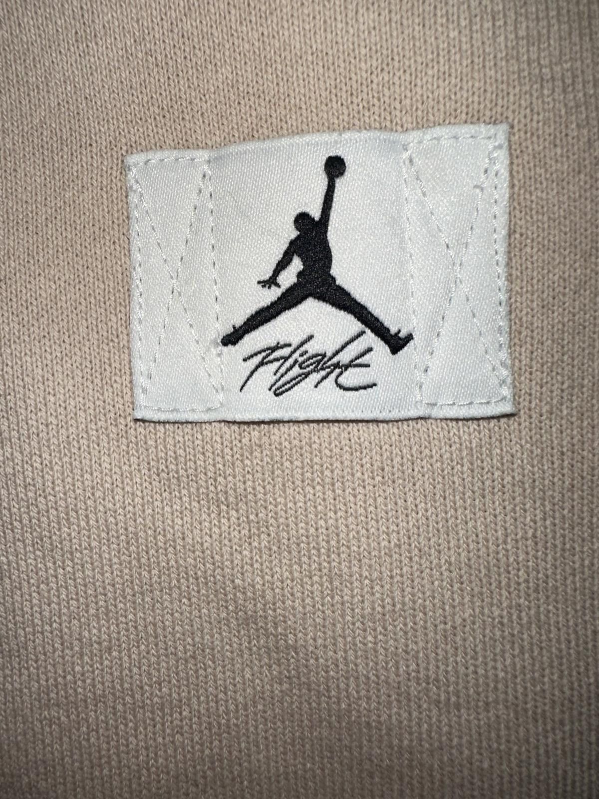 Designer Air Jordan Women’s Essentials Sand Fleece Crew Sweatshirt Size S / US 4 / IT 40 - 3 Thumbnail