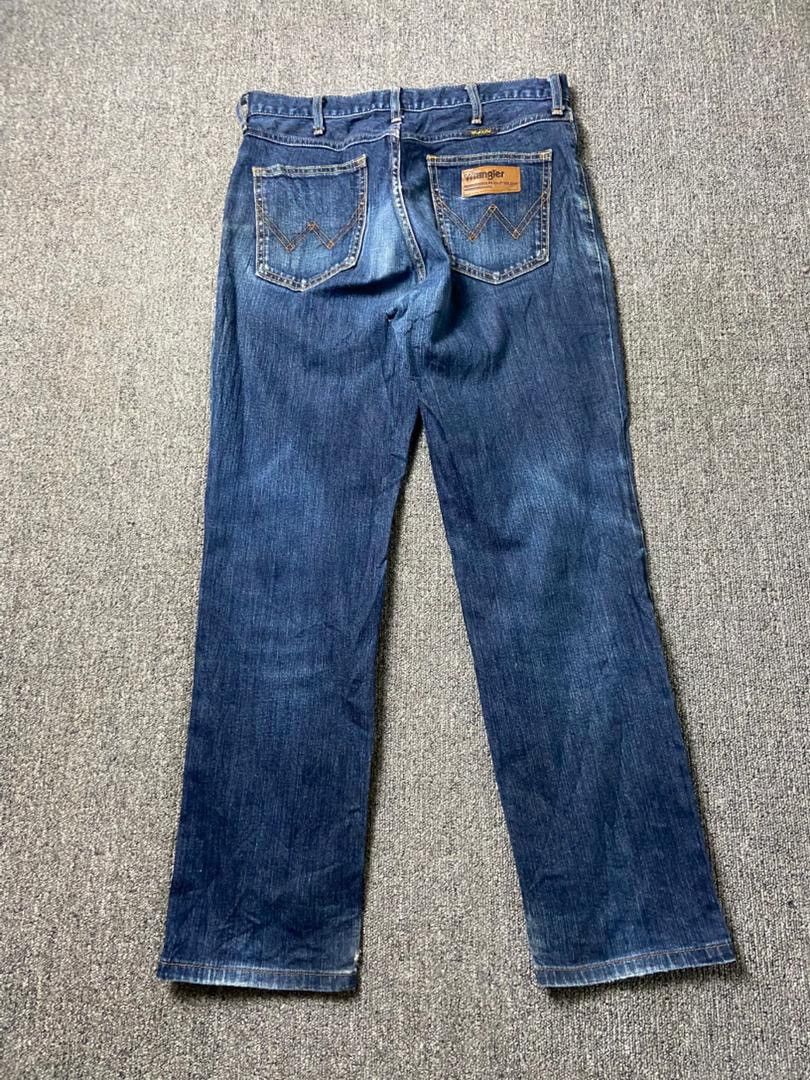 Wrangler Wrangler Distressed Jeans with Patches (197) Size US 31 - 2 Thumbnail