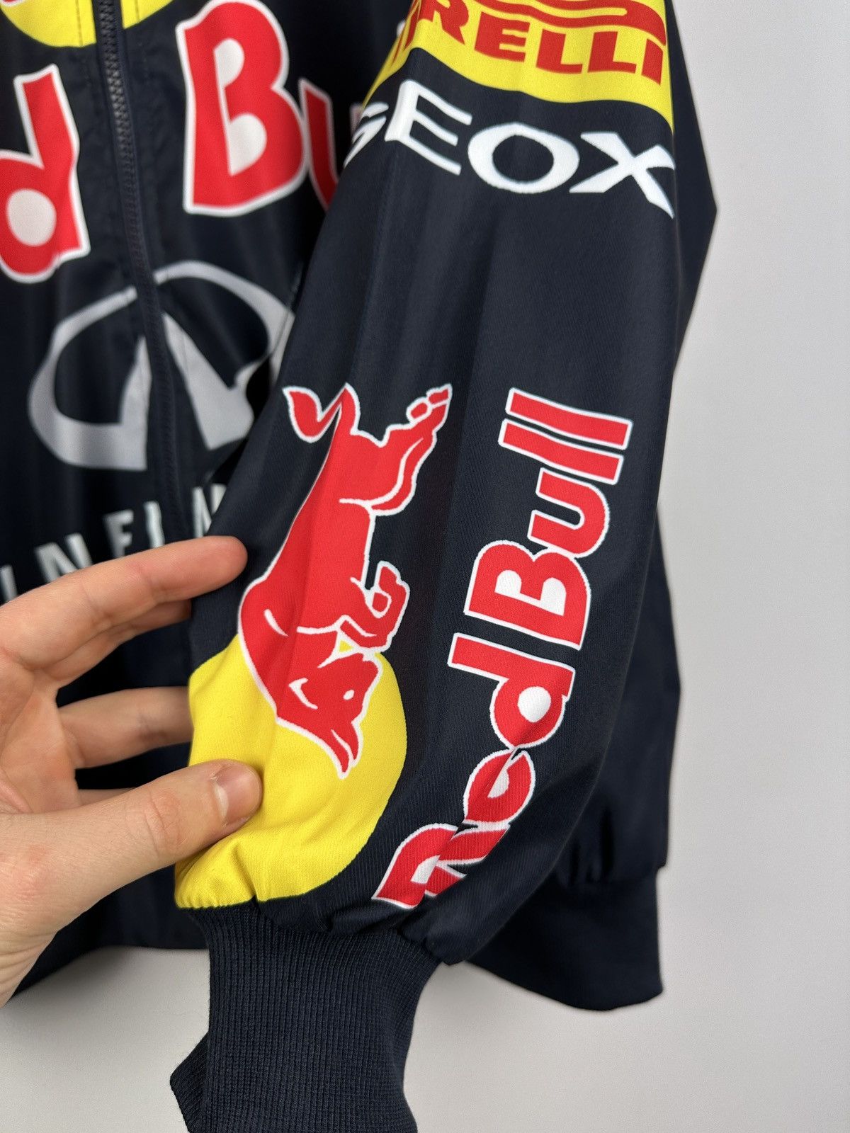 Formula 1 × Red Bull Vintage Red Bull Infinity F1 Racing Light Jacket Size US M / EU 48-50 / 2 - 11 Thumbnail