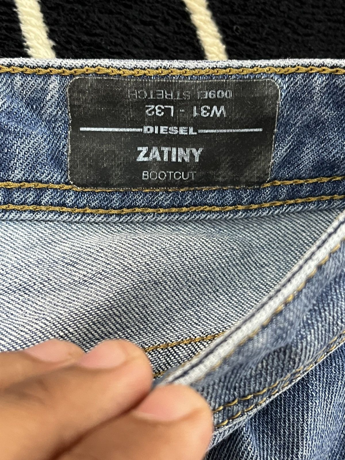 Diesel × Diesel Black Gold Vintage Diesel Zatiny Flare Faded Denim Size US 33 - 11 Thumbnail