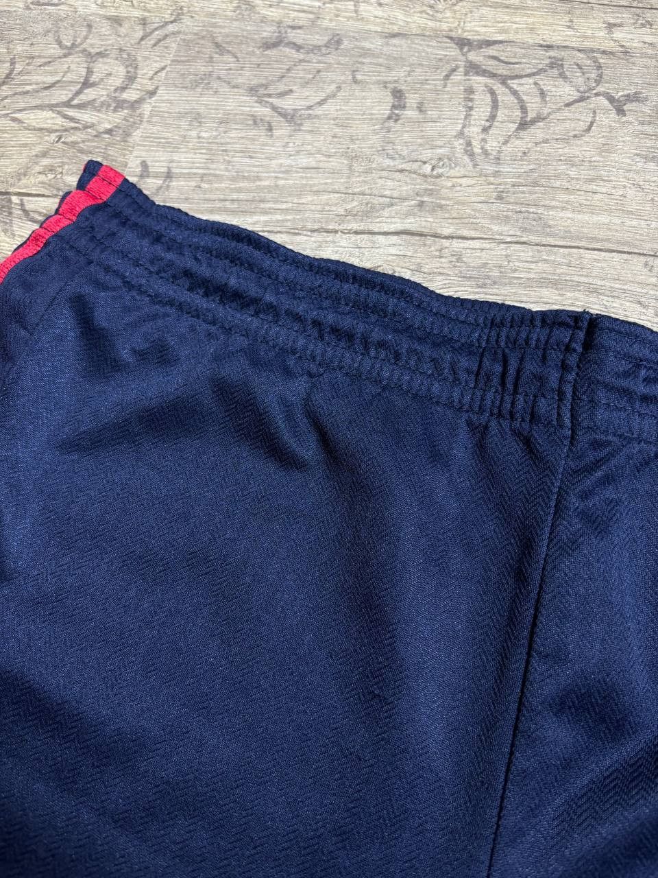 Adidas Spain 98/00 Home Adidas Rare shorts Size US 32 / EU 48 - 12 Thumbnail