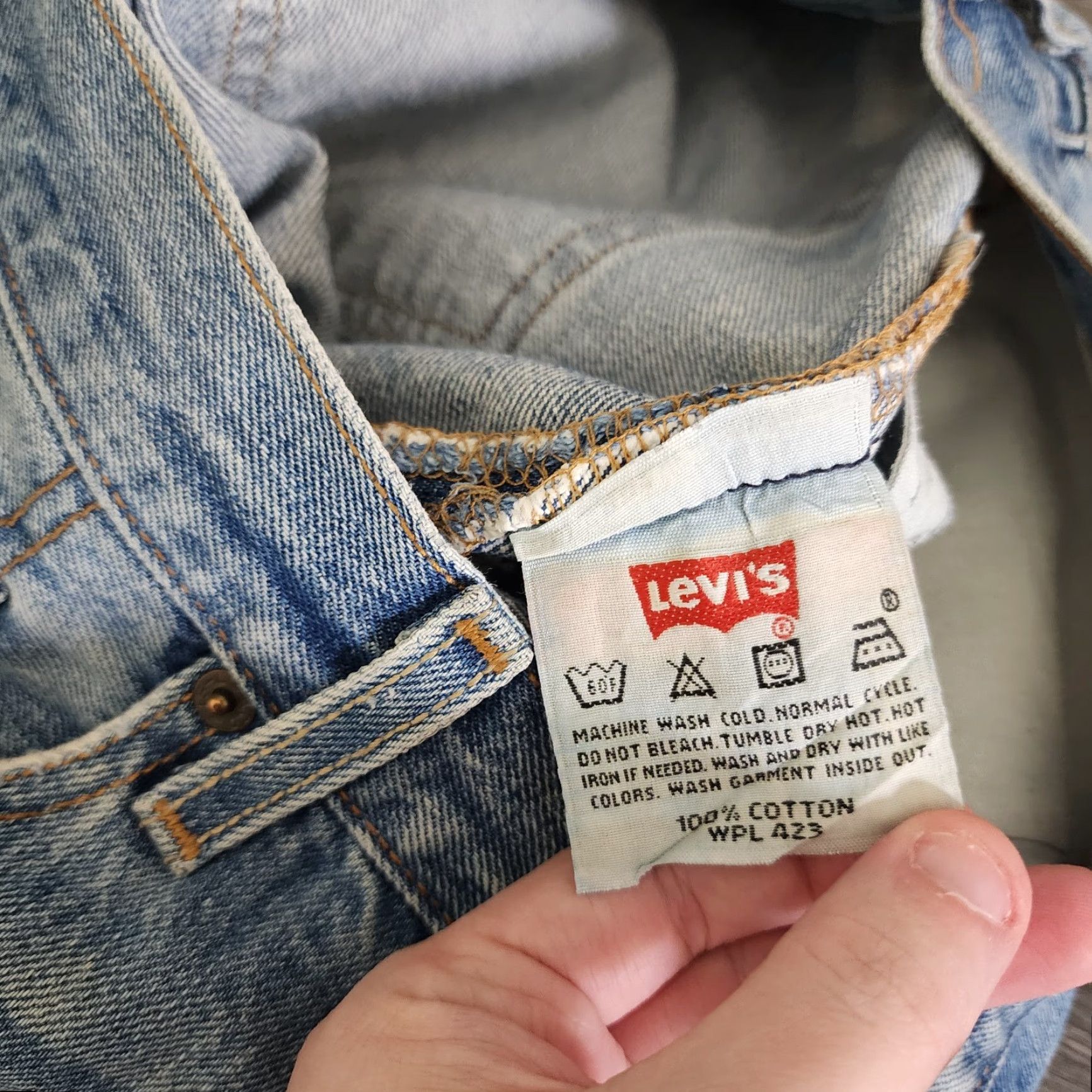Levi's VINTAGE Levi's 501 Jeans Men 38x32 Distressed Blue Fade Whiskering 00501-2645 WPL 423 Size ONE SIZE - 4 Thumbnail