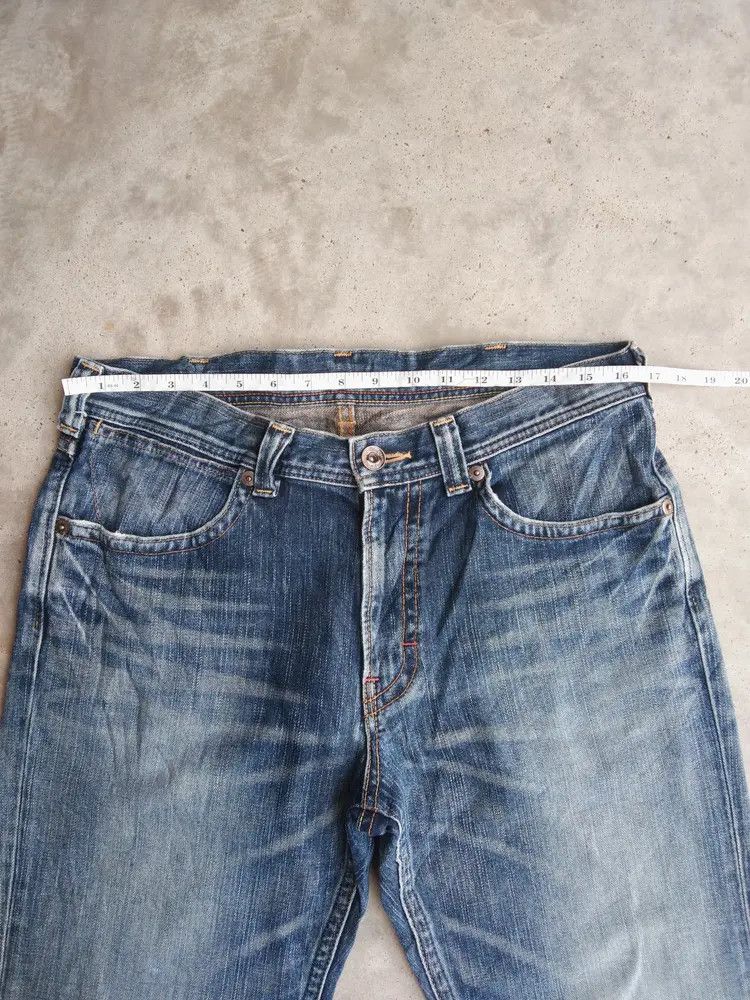 Japanese Brand Vintage Y2k Wrangler Faded Blue Distressed Jeans 33x32 Size US 33 - 5 Thumbnail