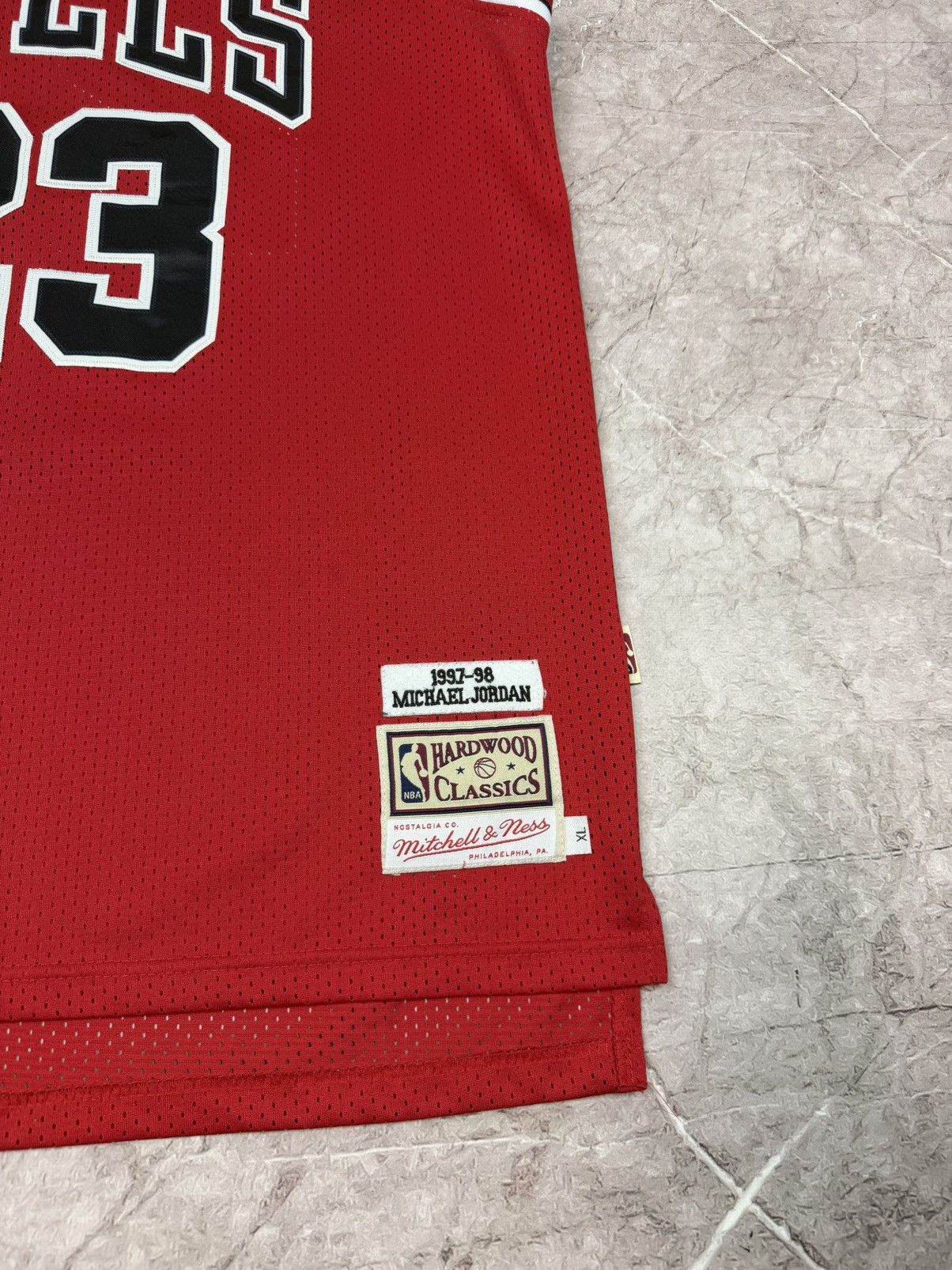 Mitchell & Ness Mitchell & Ness NBA Rep Jersey Bulls '97-'98 Michael Jordan Size US XL / EU 56 / 4 - 3 Thumbnail