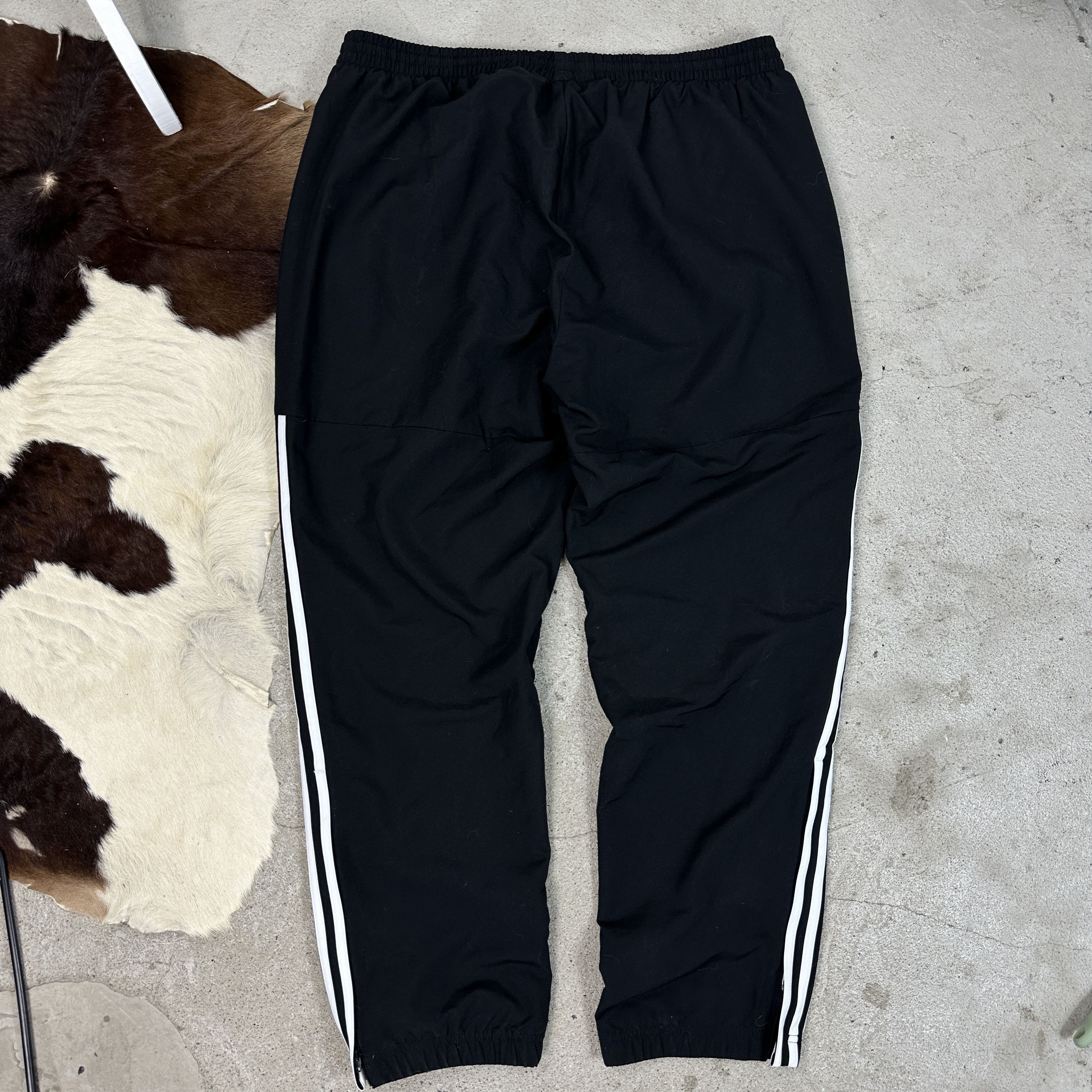 Adidas × Vintage Vintage Sportswear Streetwear Adidas Sweatpants 00s Size US 40 / EU 56 - 4 Thumbnail