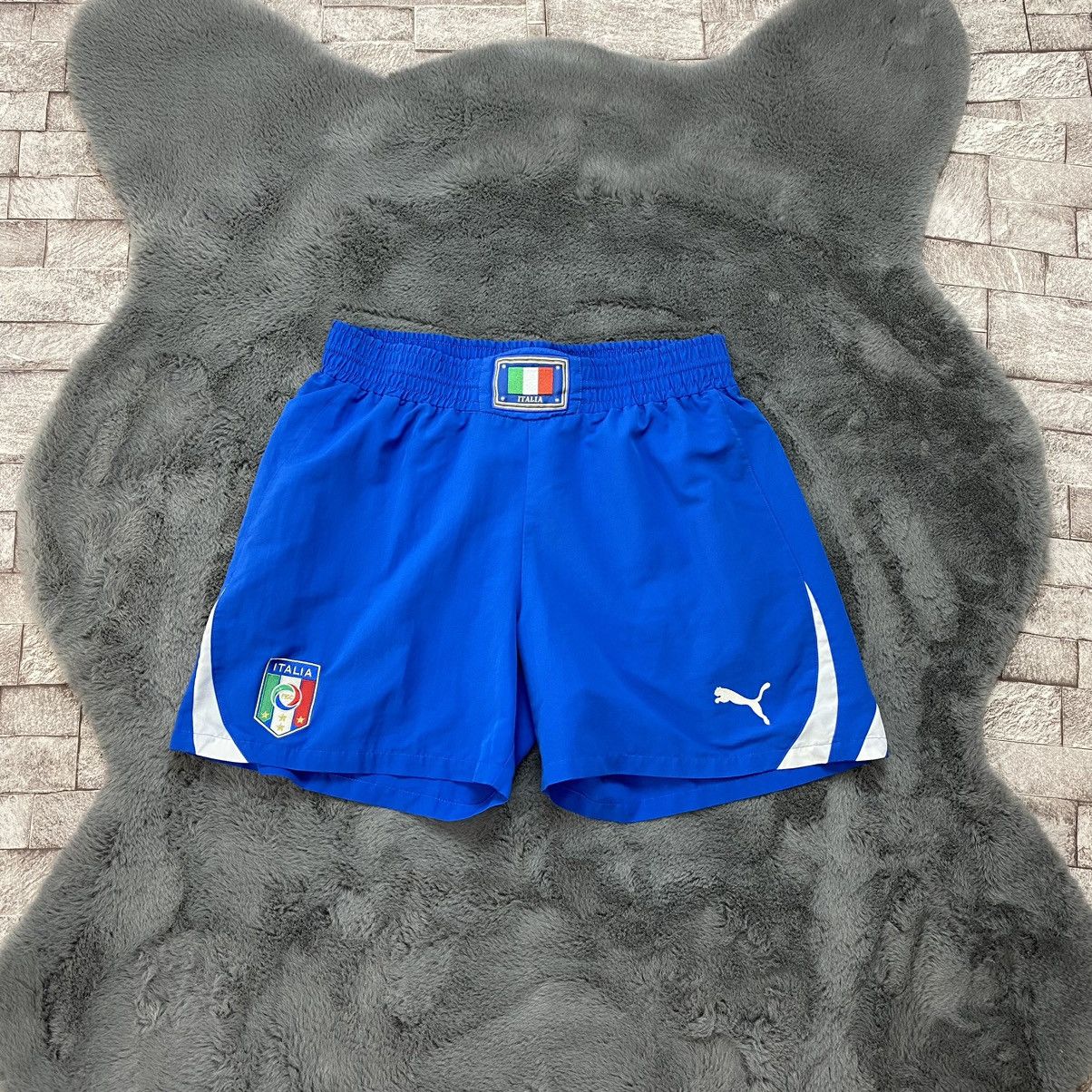 Puma × Vintage Italy Vintage Home Football Soccer Shorts Blue Puma Men Size US 36 / EU 52 - 1 Thumbnail