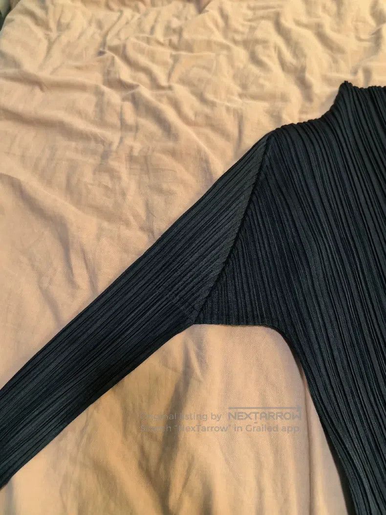 Issey Miyake Issey Miyake Classic Black Ruched Long-Sleeve Top Size L / US 10 / IT 46 - 8 Thumbnail