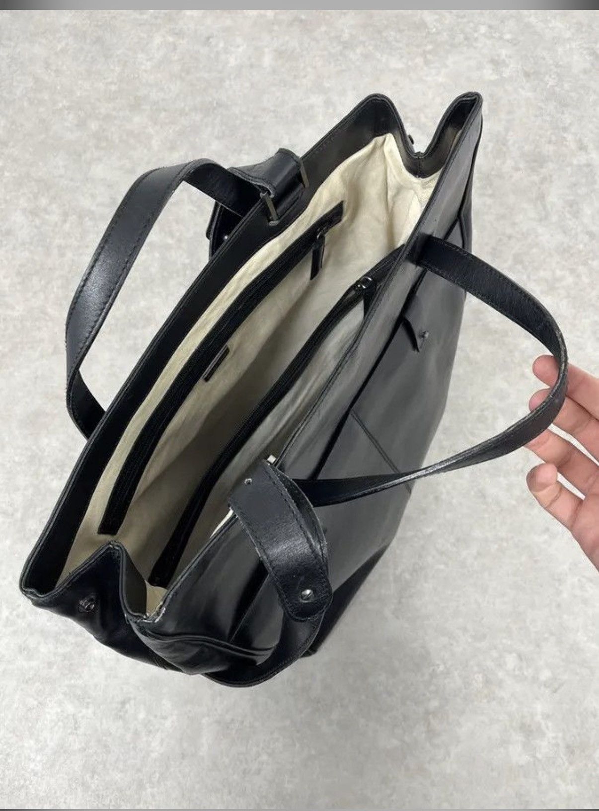 Giorgio Armani Black Leather Shoulder Bag - oversized Size ONE SIZE - 4 Thumbnail