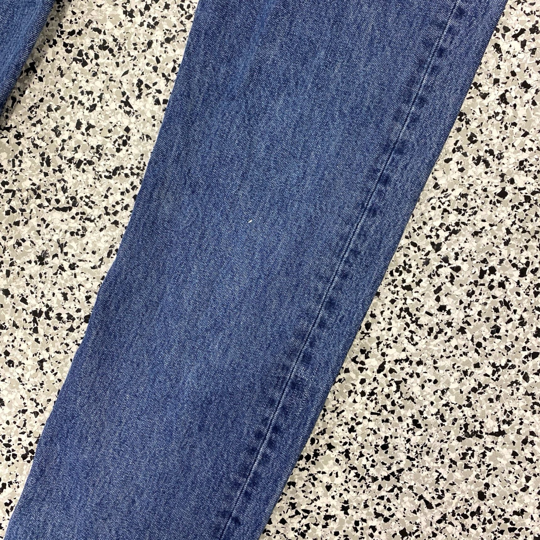 Levi's Levi's 501 XX Jeans Men 33x34 Blue Button Fly Straight Denim Cotton Regular 5-Pocket USA 501 Series Mens Straight Jeans Size US 33 - 2 Thumbnail