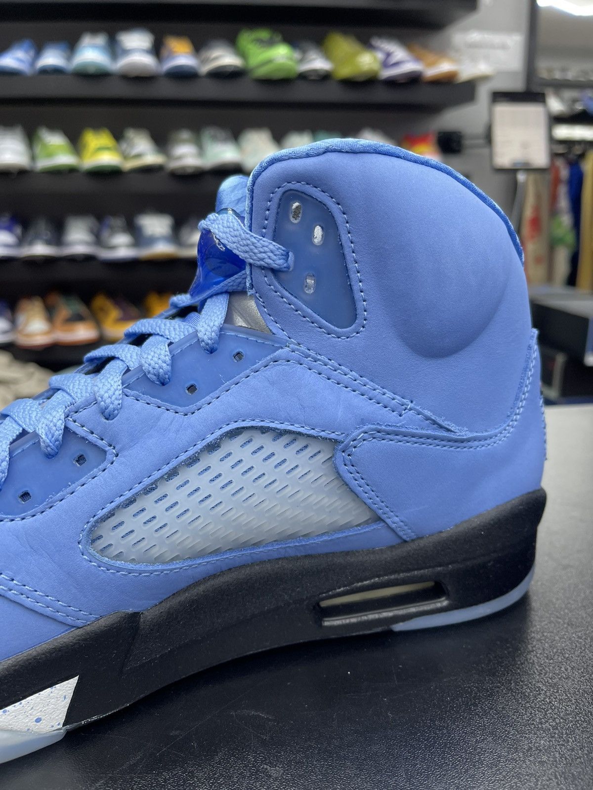 Jordan Brand Size 11 - Jordan 5 Retro UNC University Blue Size US 11 / EU 44 - 5 Thumbnail