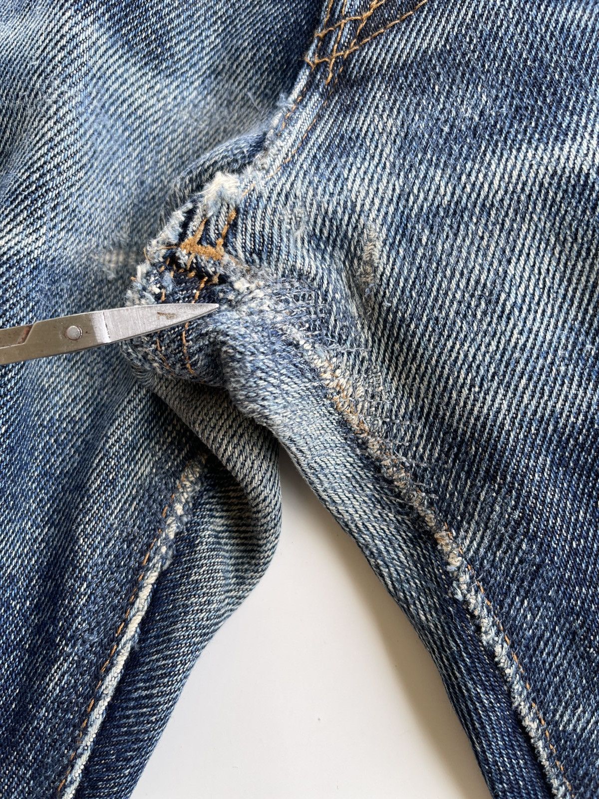 Iron Heart Iron Heart Lot 634 21oz Extra Heavy Denim Distressed Size US 34 / EU 50 - 20 Thumbnail