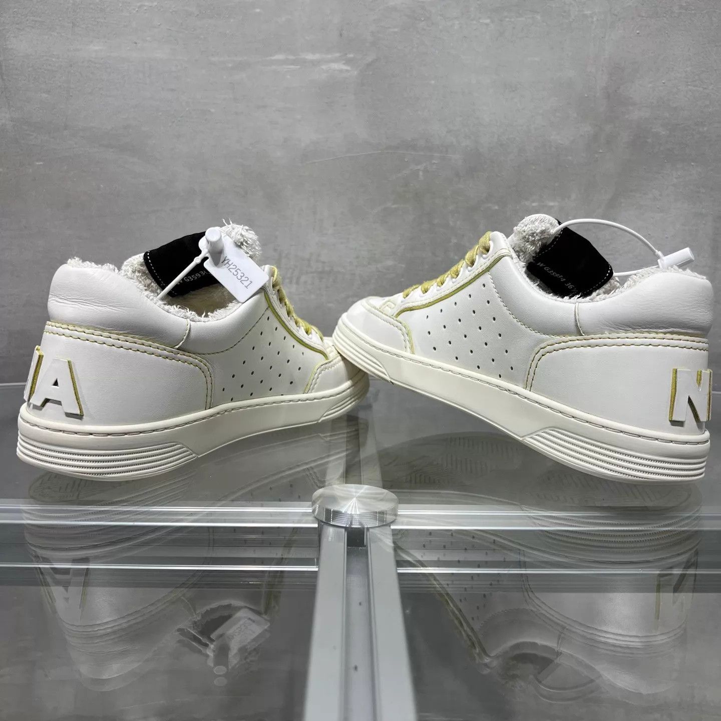 Chanel Chanel white yellow casual sneakers size 36.5 YH25321 Size US 6 / IT 36 - 5 Thumbnail