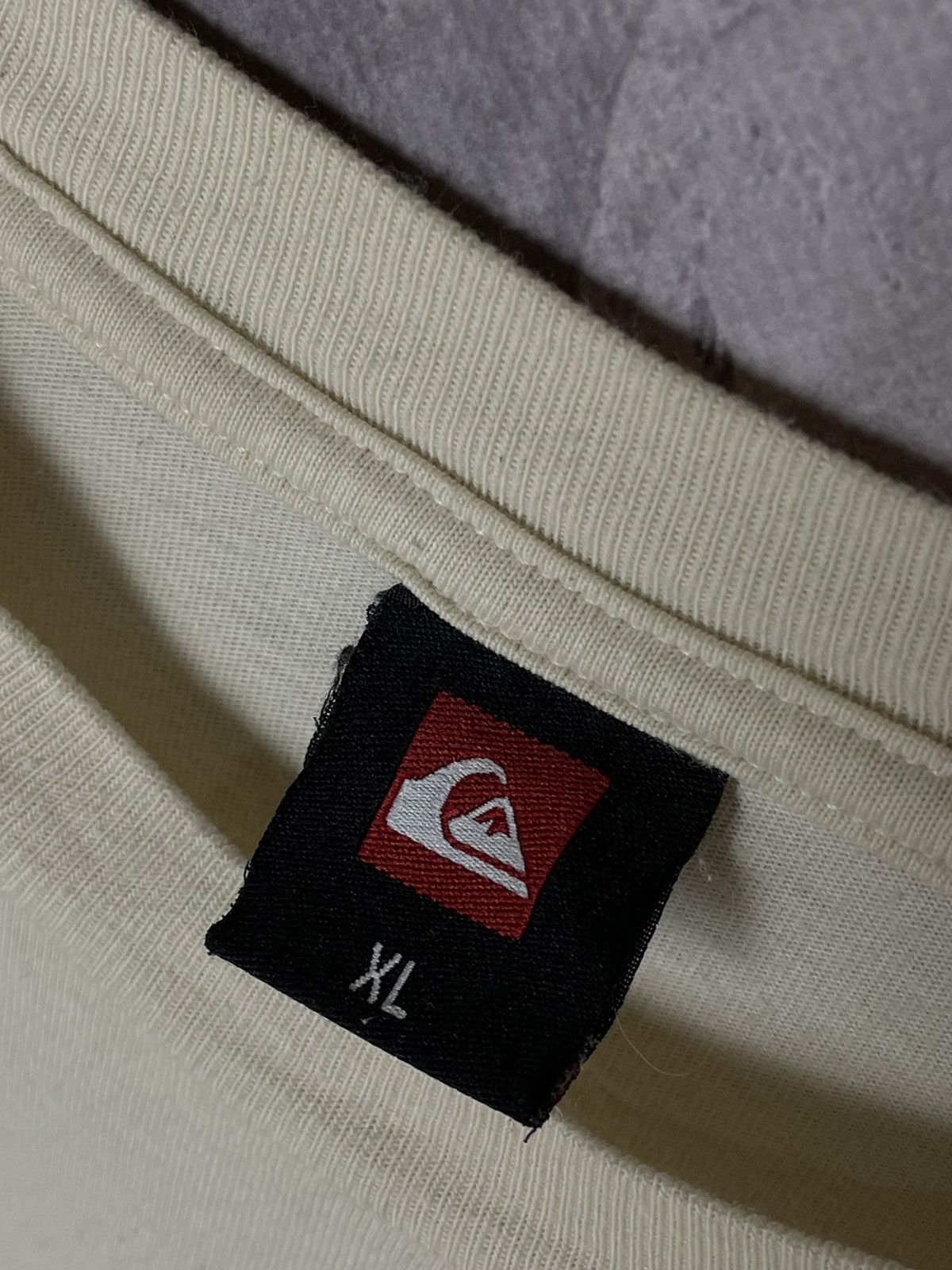 Quiksilver × Vintage Vintage Rap Oversized Quiksilver T-Shirts Big Center Logo Size US XL / EU 56 / 4 - 7 Thumbnail