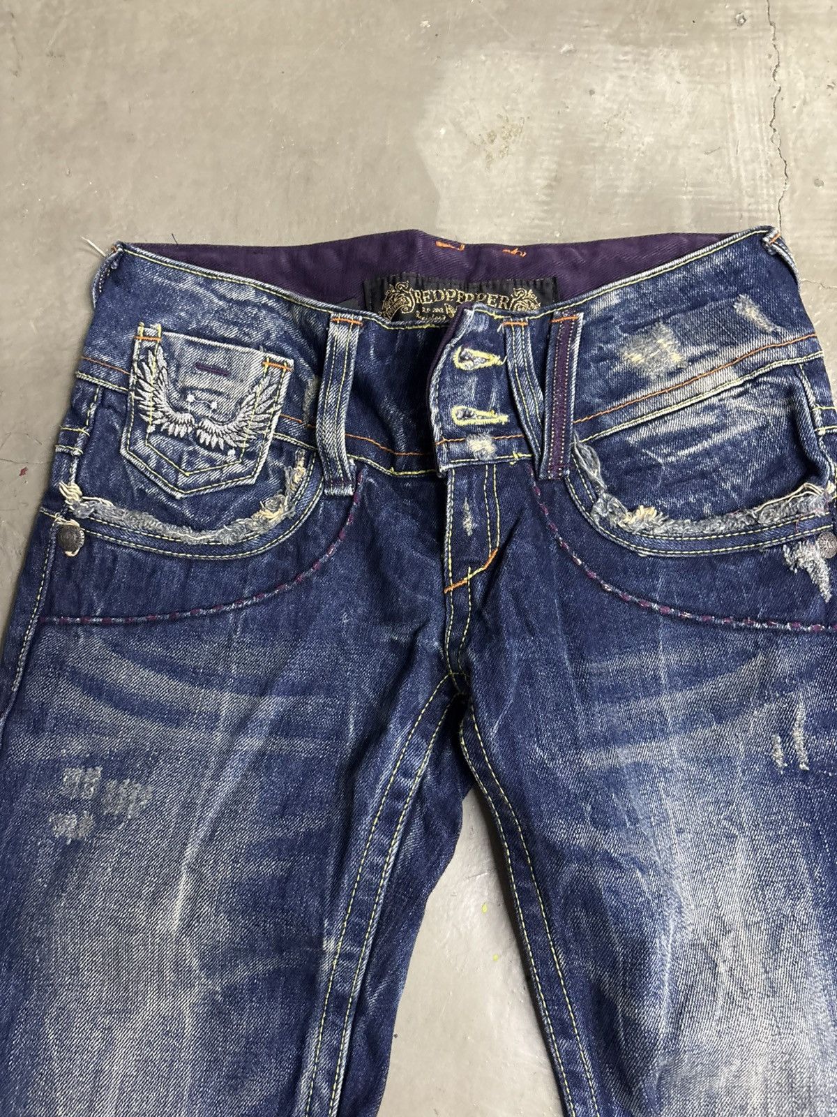 Tornado Mart Flared Red Pepper Wing Back Embroidered Clawmark Jeans Size US 29 - 12 Thumbnail