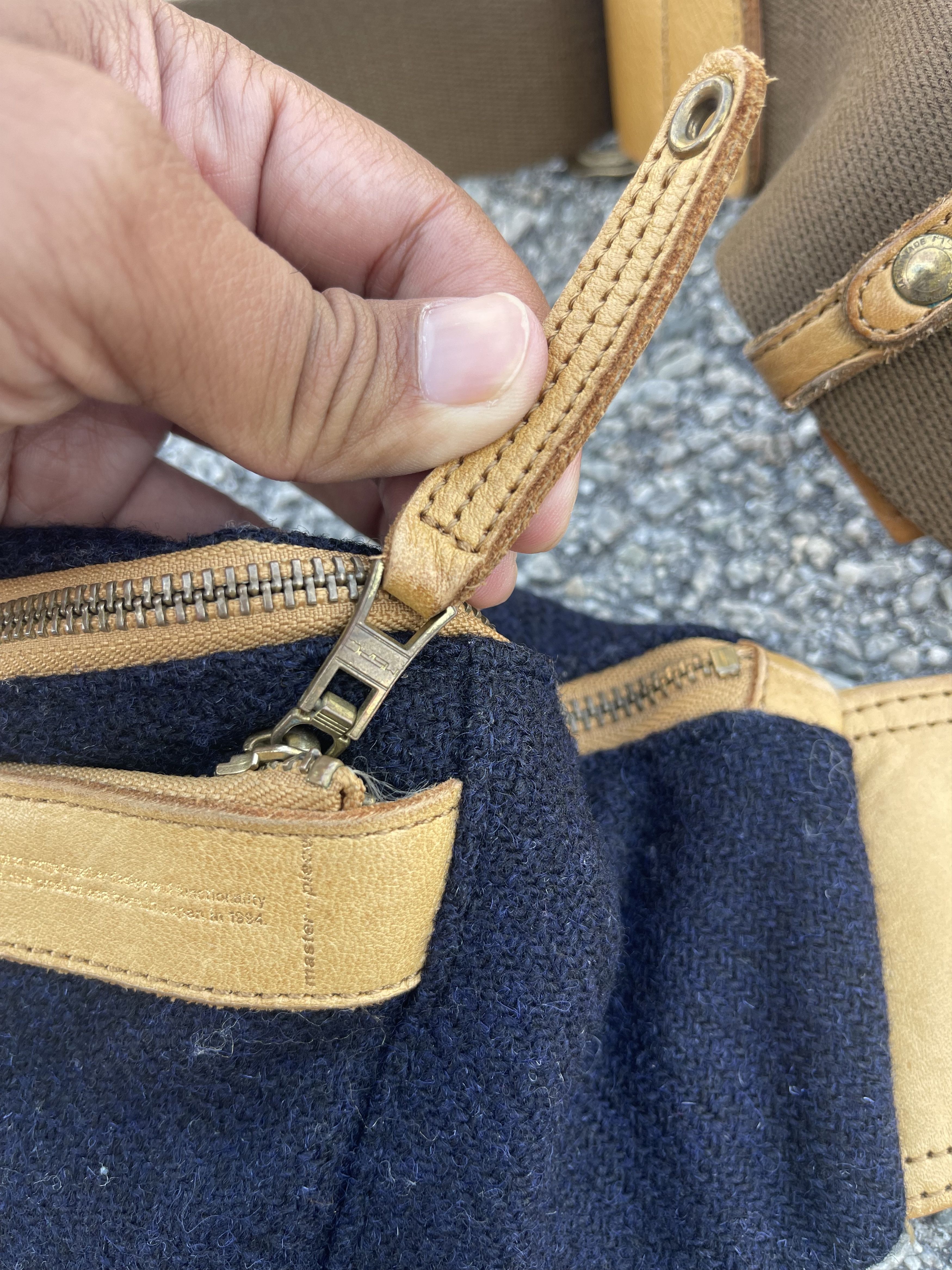 Harris Tweed Masterpiece X Harris Tweed Wool Waistbag Blue Black Size ONE SIZE - 7 Thumbnail