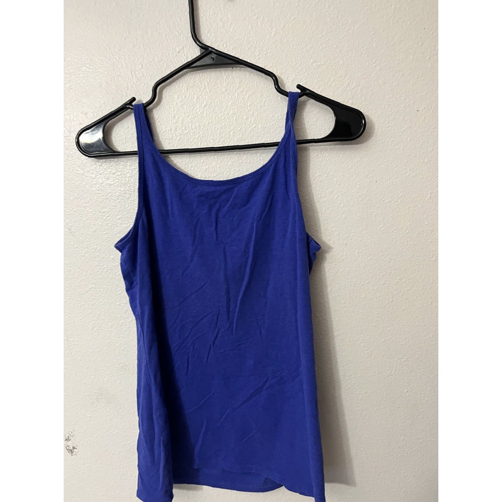 Sea New York New York & Co Sleeveless Tank Shirt Womens Medium Blue Sequin Knit Stretch Casual Scoop Neck M Regular Blue Womens Tank 2000s? Size M / US 6-8 / IT 42-44 - 3 Thumbnail