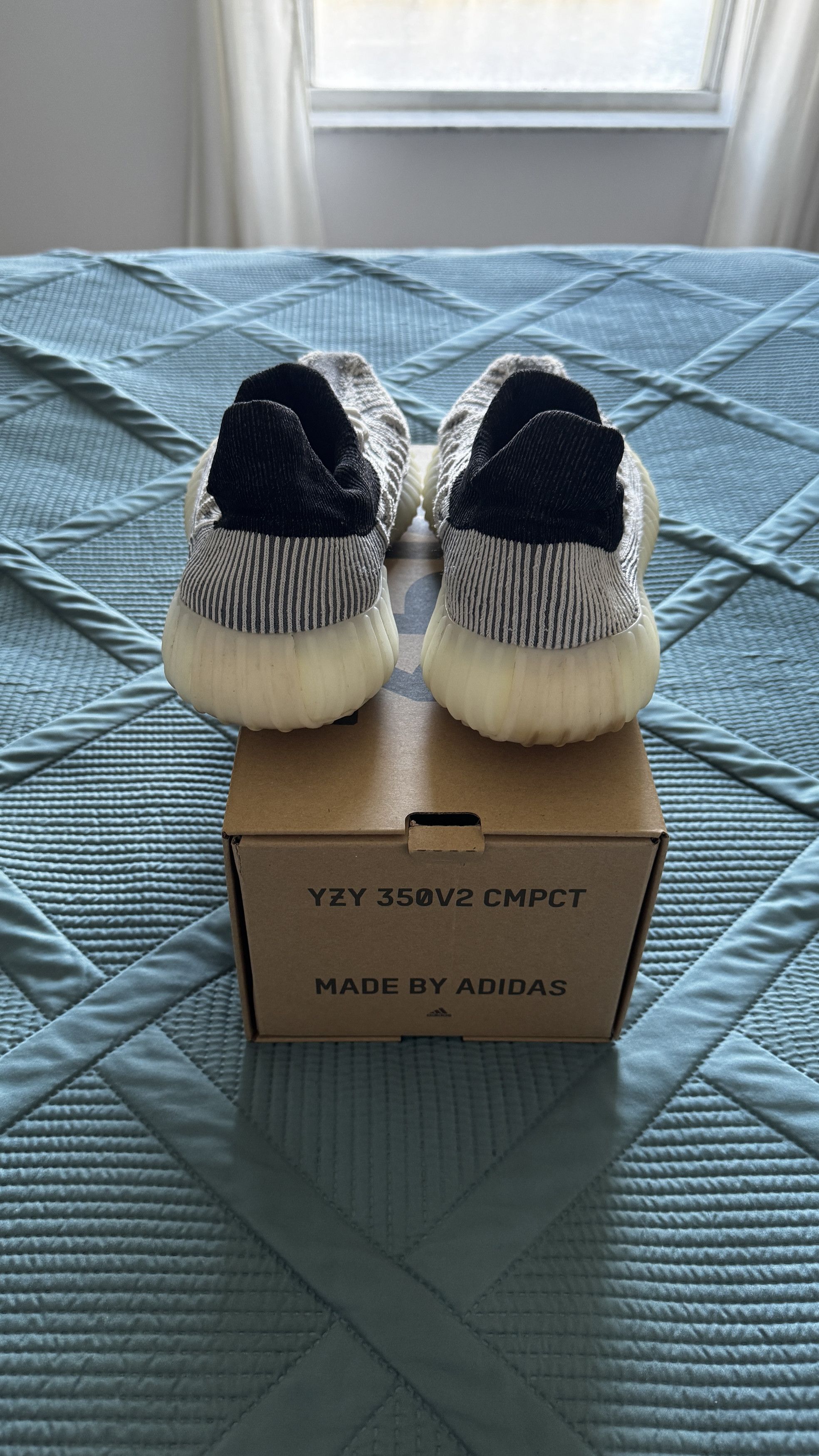 Yeezy Adidas Yeezy 350 V2 CMPCT Slate Panda Size US 9.5 / EU 42-43 - 4 Thumbnail