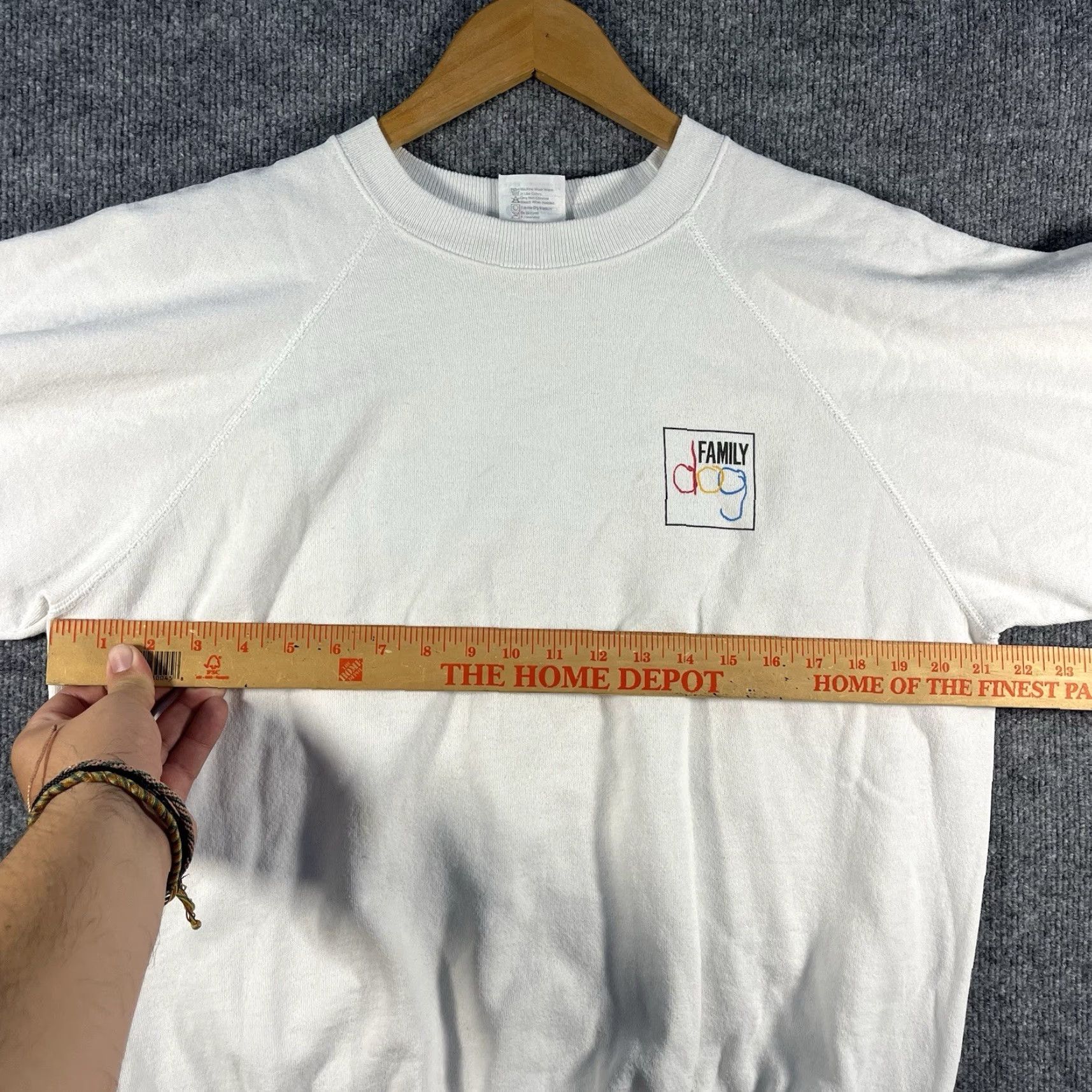 Hanes VINTAGE Hanes T-Shirt Cartoon Dog TV Show Promo Crew Neck Short Sleeve XL White 90s Tim Burton Edward Scissorhands Mens Size US XL / EU 56 / 4 - 7 Thumbnail