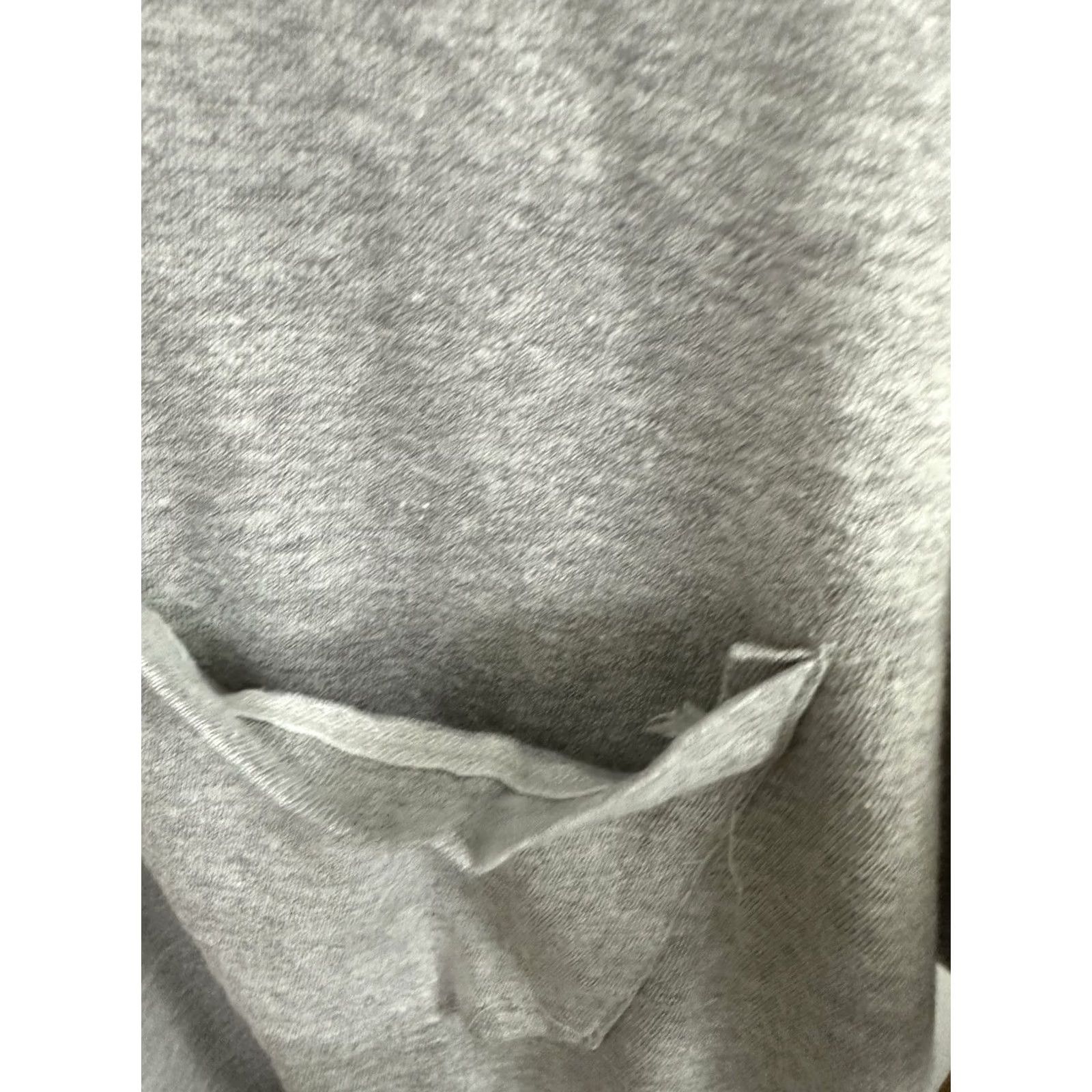 Fruit Of The Loom VTG 80s FOTL Paper Thin Burnout Worn Selvedge Pocket Heather Gray WIP T-Shirt XL shirt Mens Gray Burnout 80s Fits Boxy Pocketed Size US XL / EU 56 / 4 - 4 Thumbnail